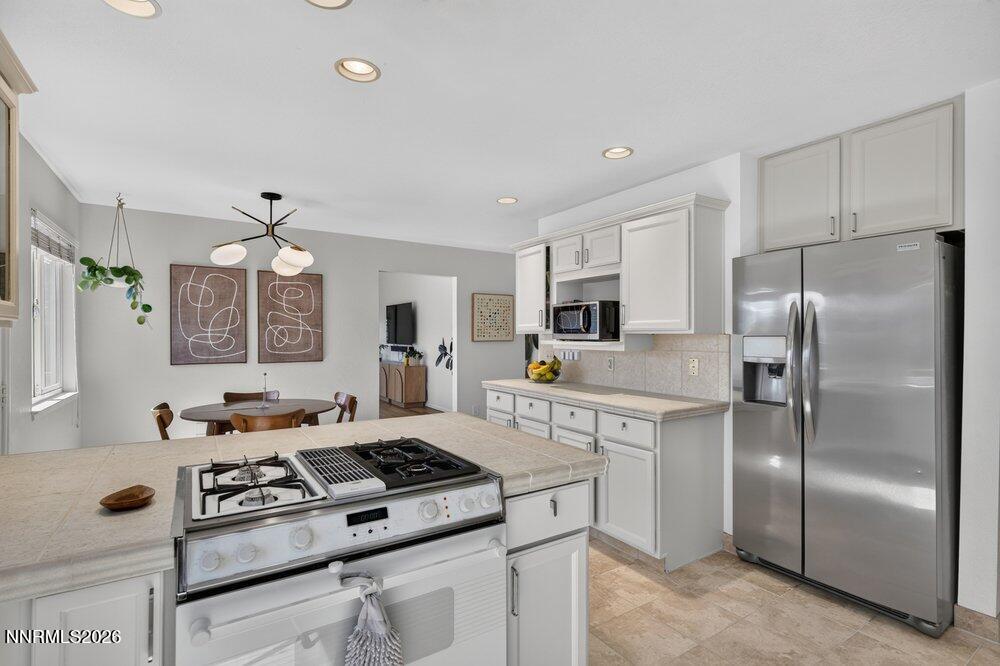 800 S University Park Loop Property Photo 8