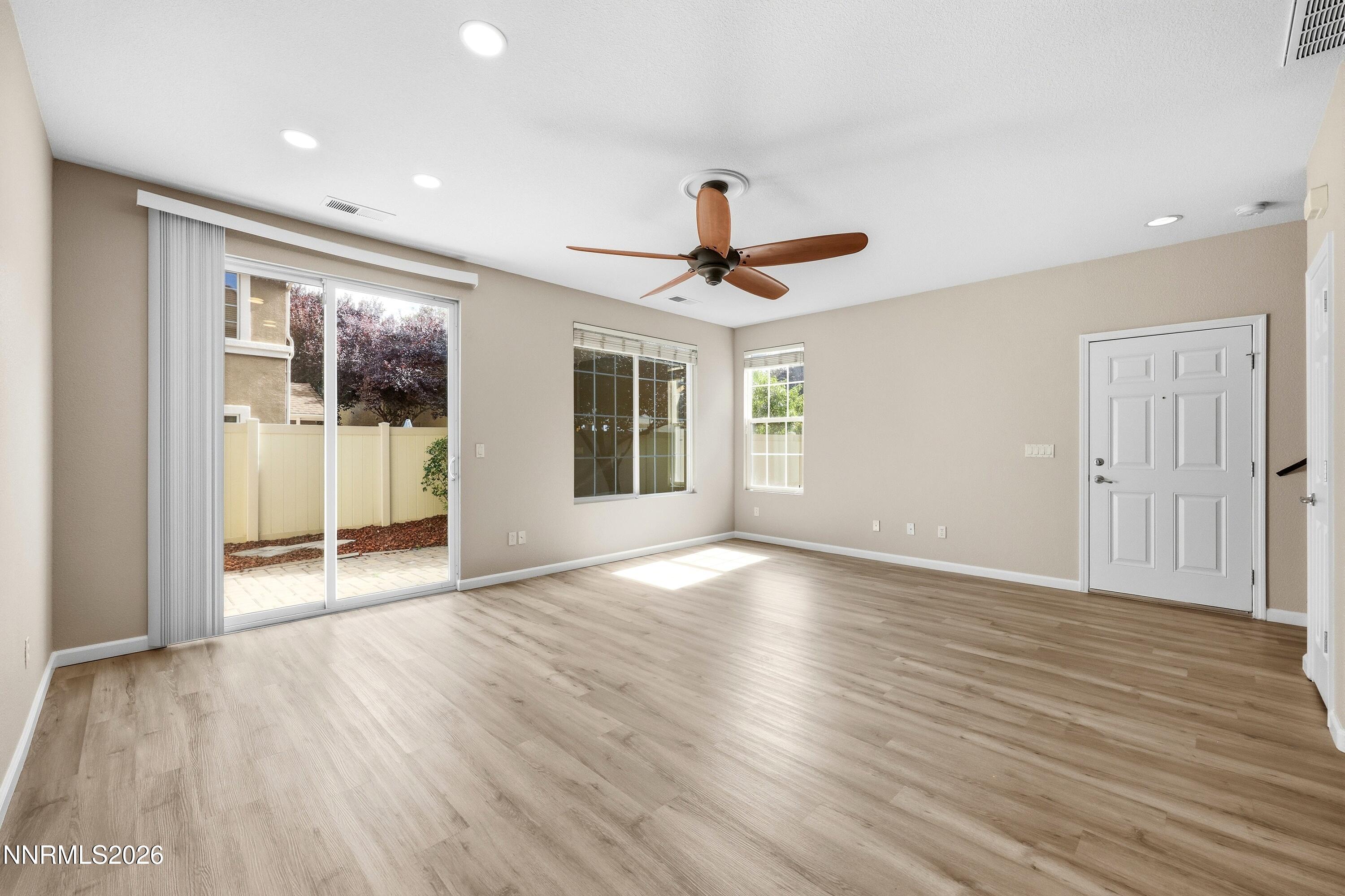 1865 Stetson Drive Property Photo 7