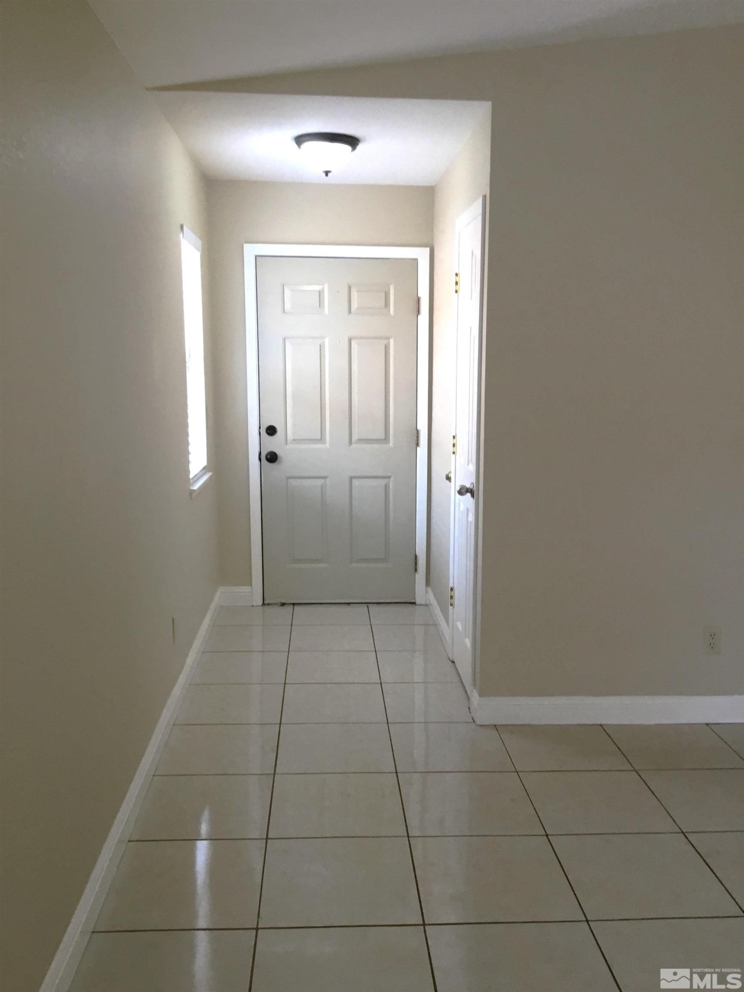 6950 Forsythia Way Property Photo 3