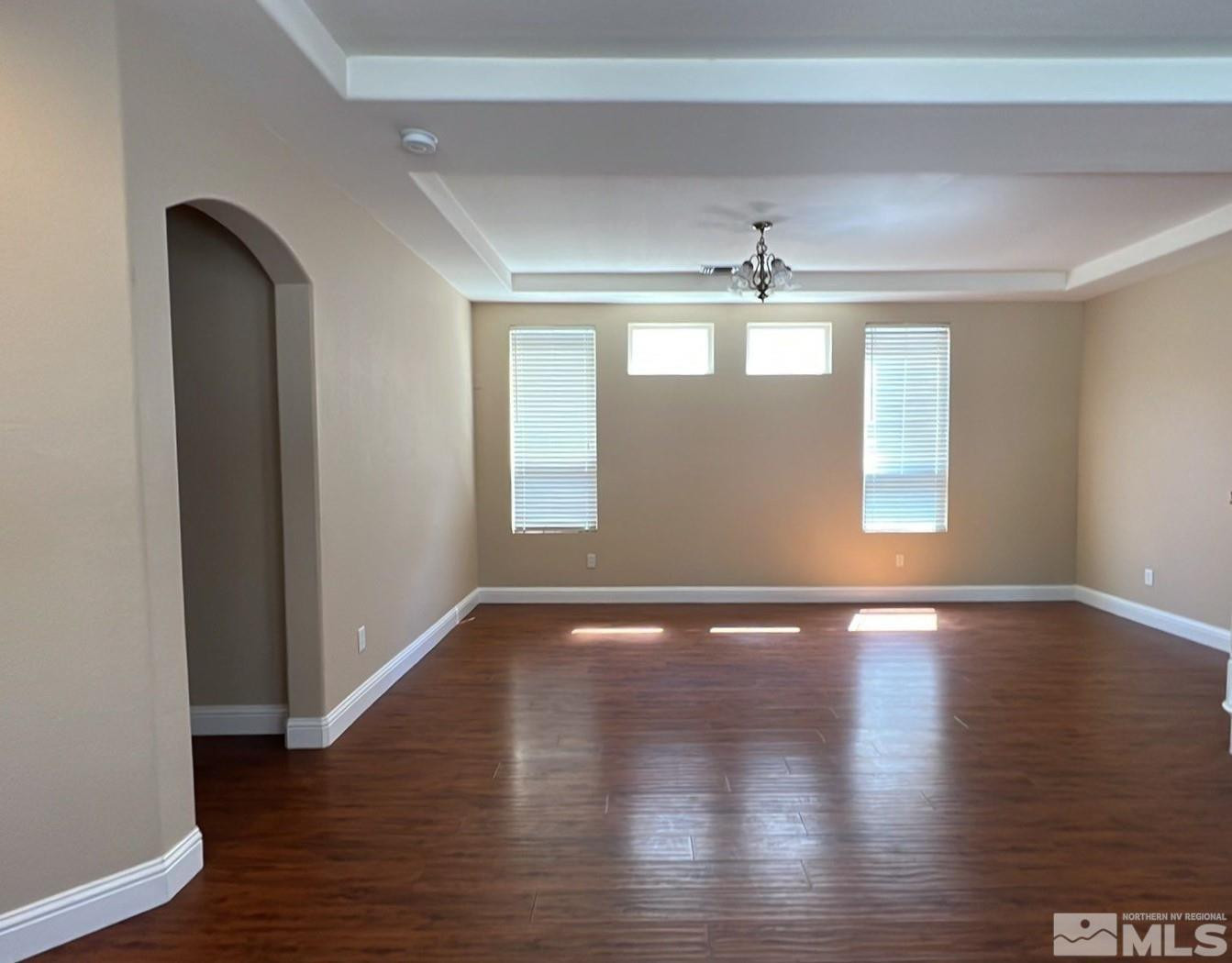 2663 Chaucer Street Property Photo 5