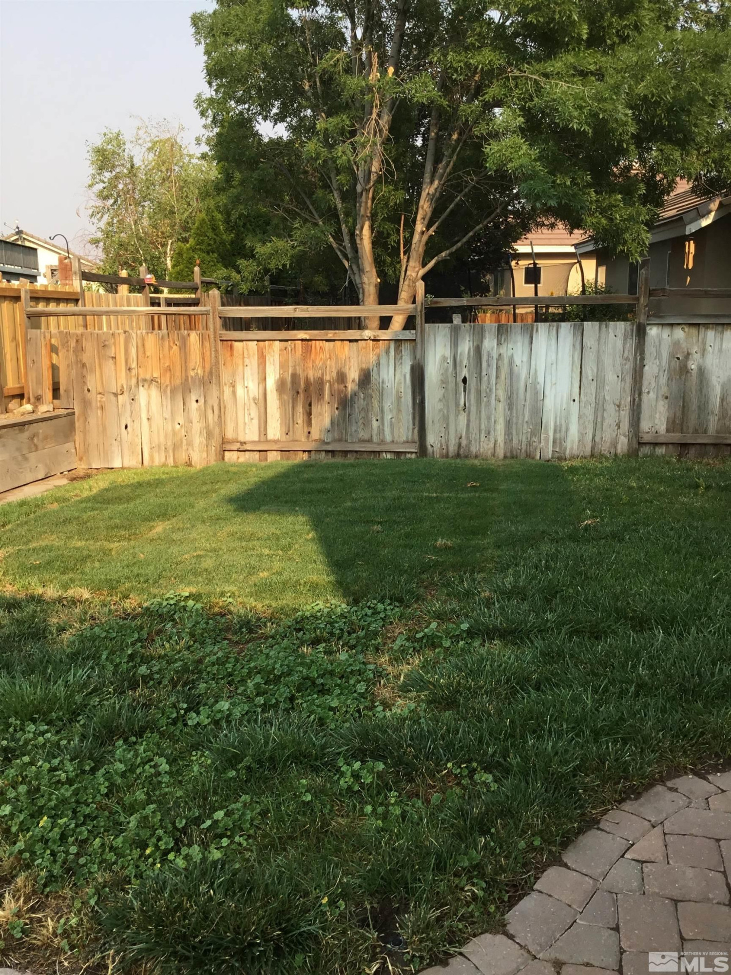 2663 Chaucer Street Property Photo 9