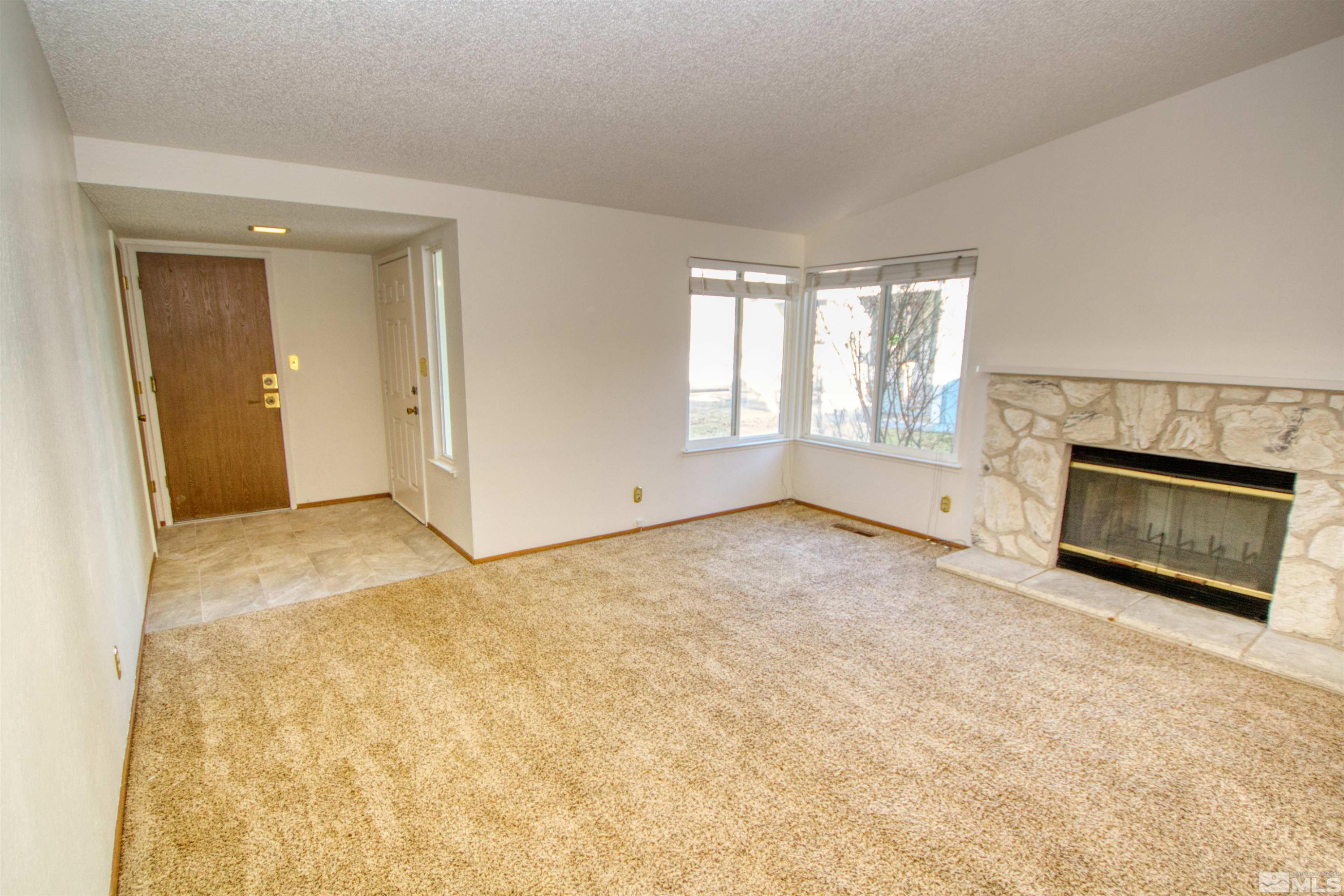 2212 Wabash Circle Property Photo 6