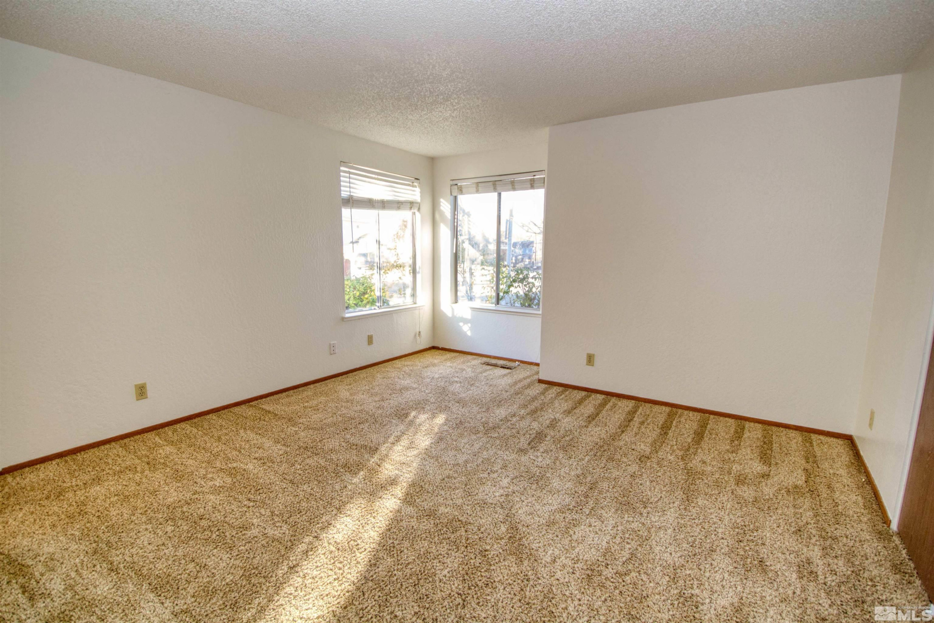2212 Wabash Circle Property Photo 10