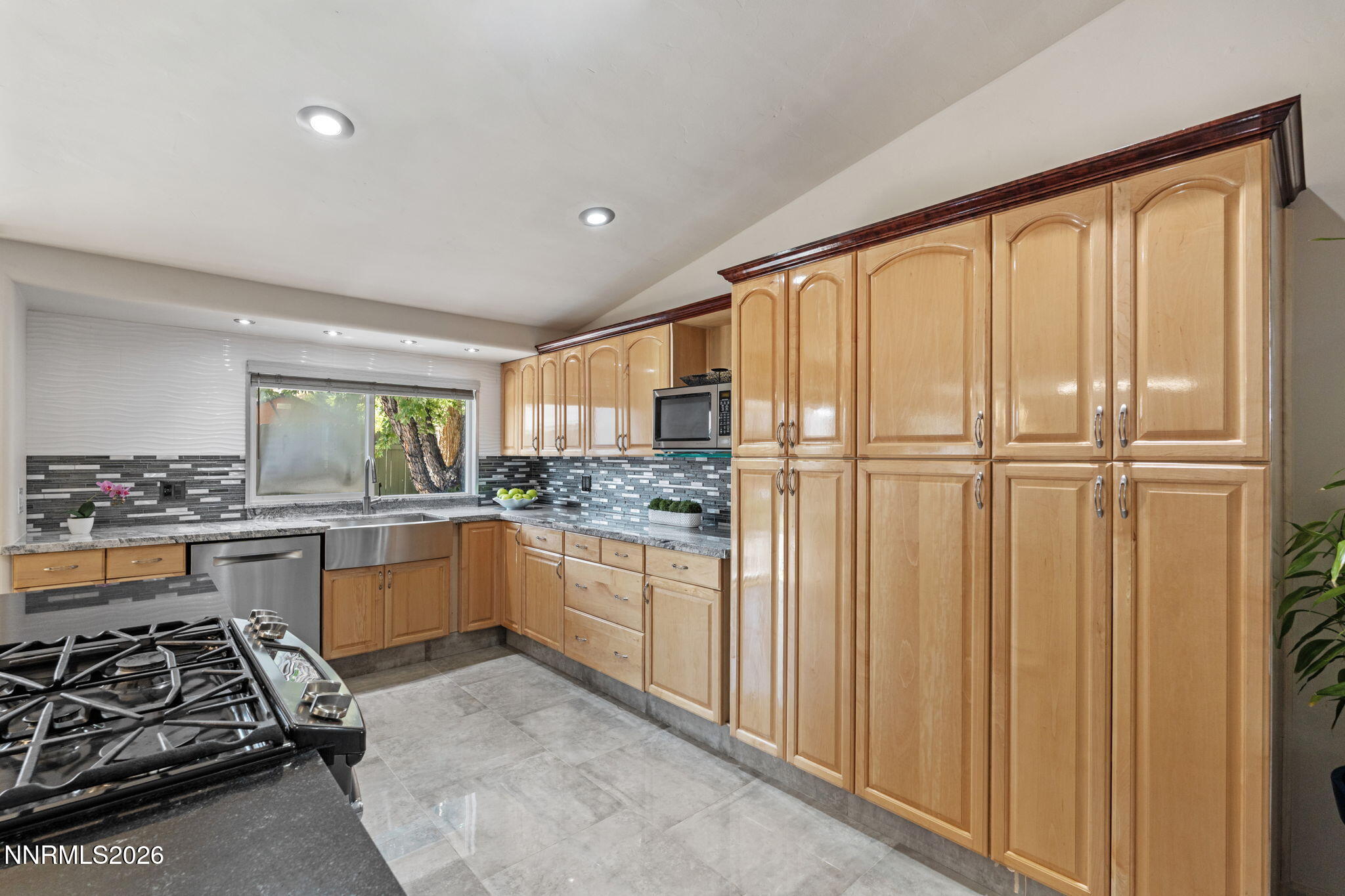 4530 Noche Lane Property Photo 8
