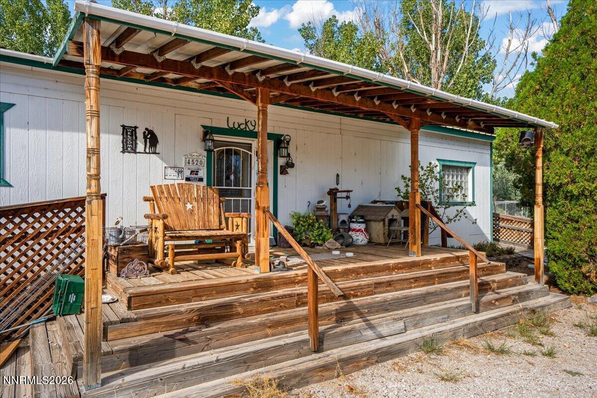 4520 Solias Road Property Photo 8