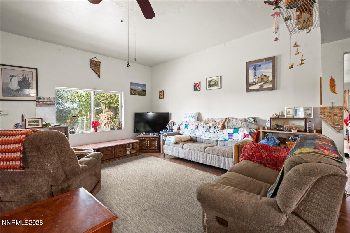 4520 Solias Road Property Photo 12
