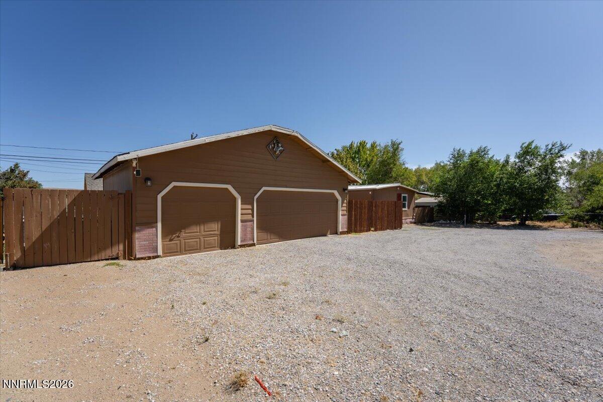 5640 Duclercque Way Property Photo 4