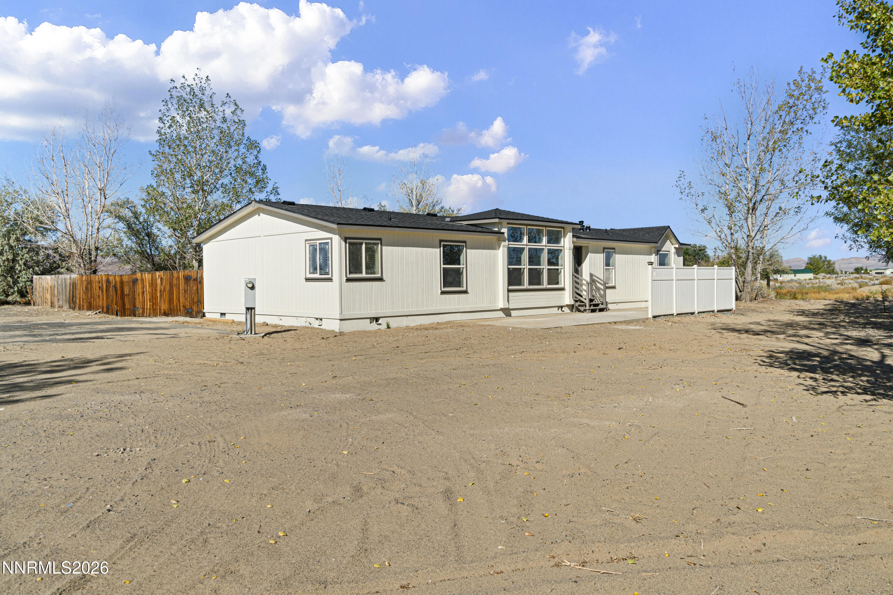2965 E 8th Street Property Photo 1