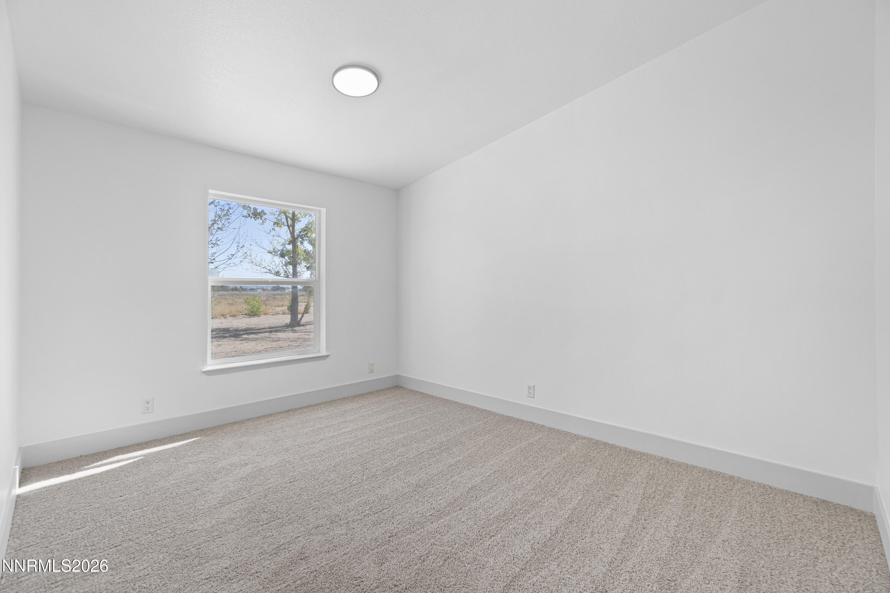 2965 E 8th Street Property Photo 15