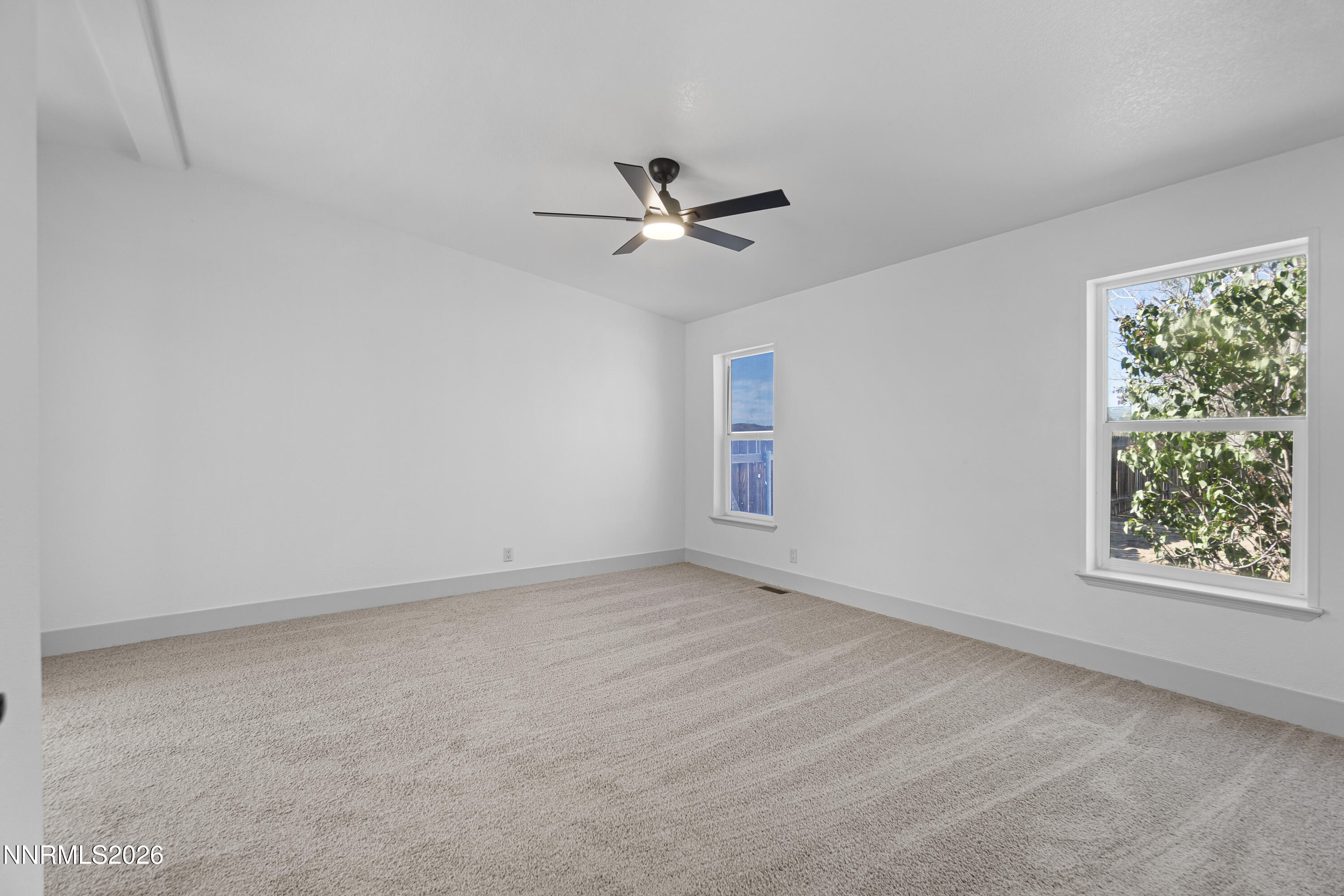 2965 E 8th Street Property Photo 19