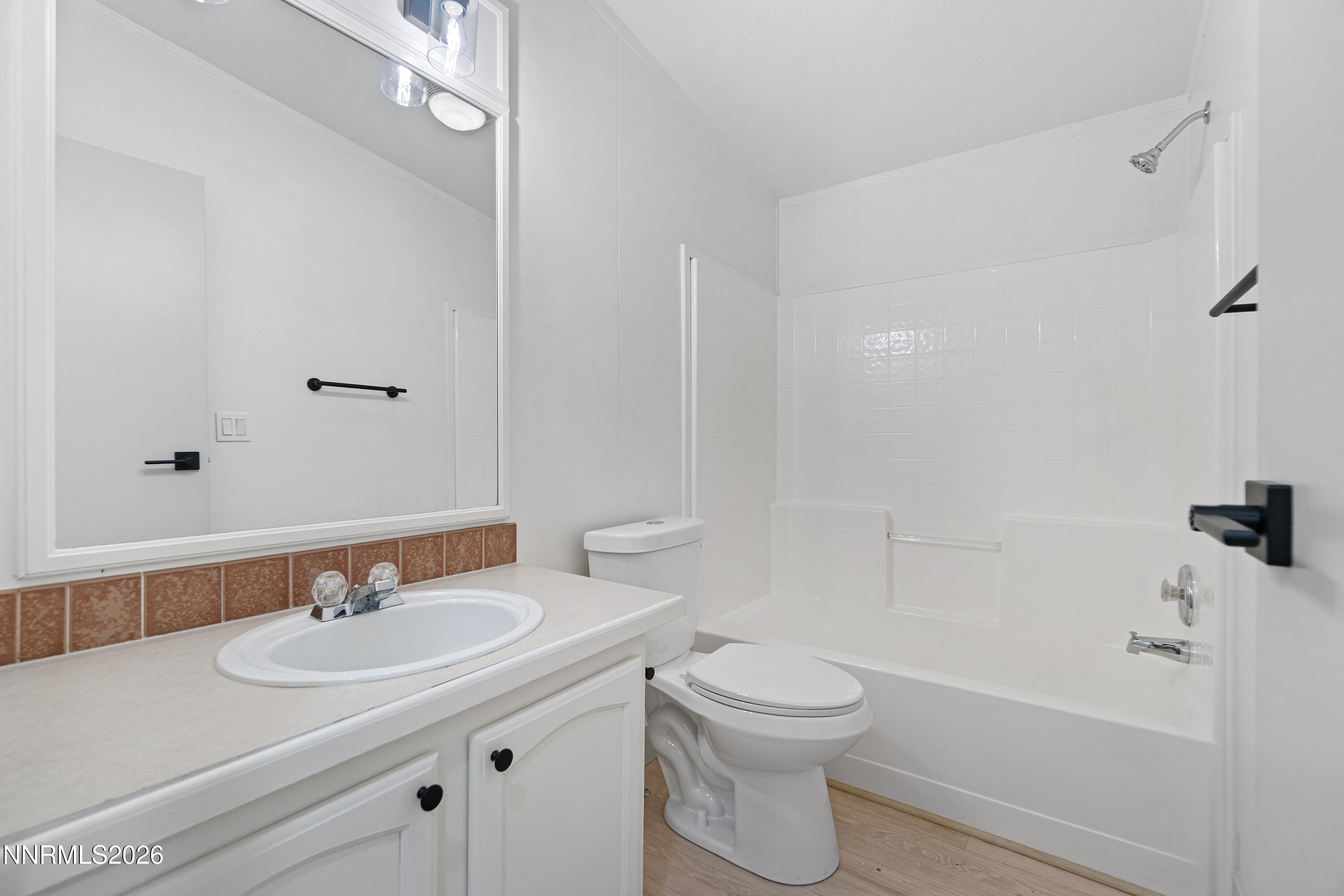 2965 E 8th Street Property Photo 23
