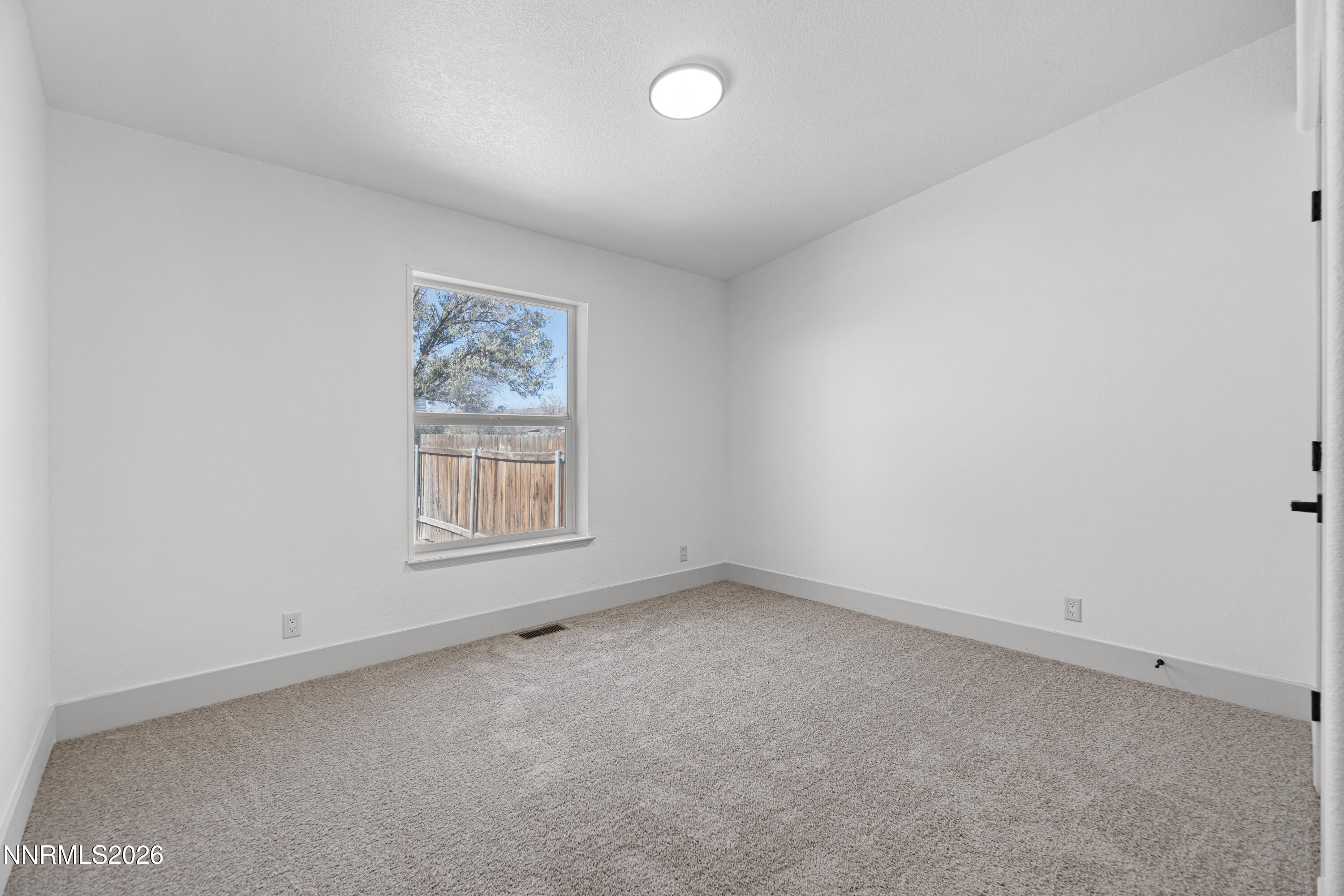 2965 E 8th Street Property Photo 26