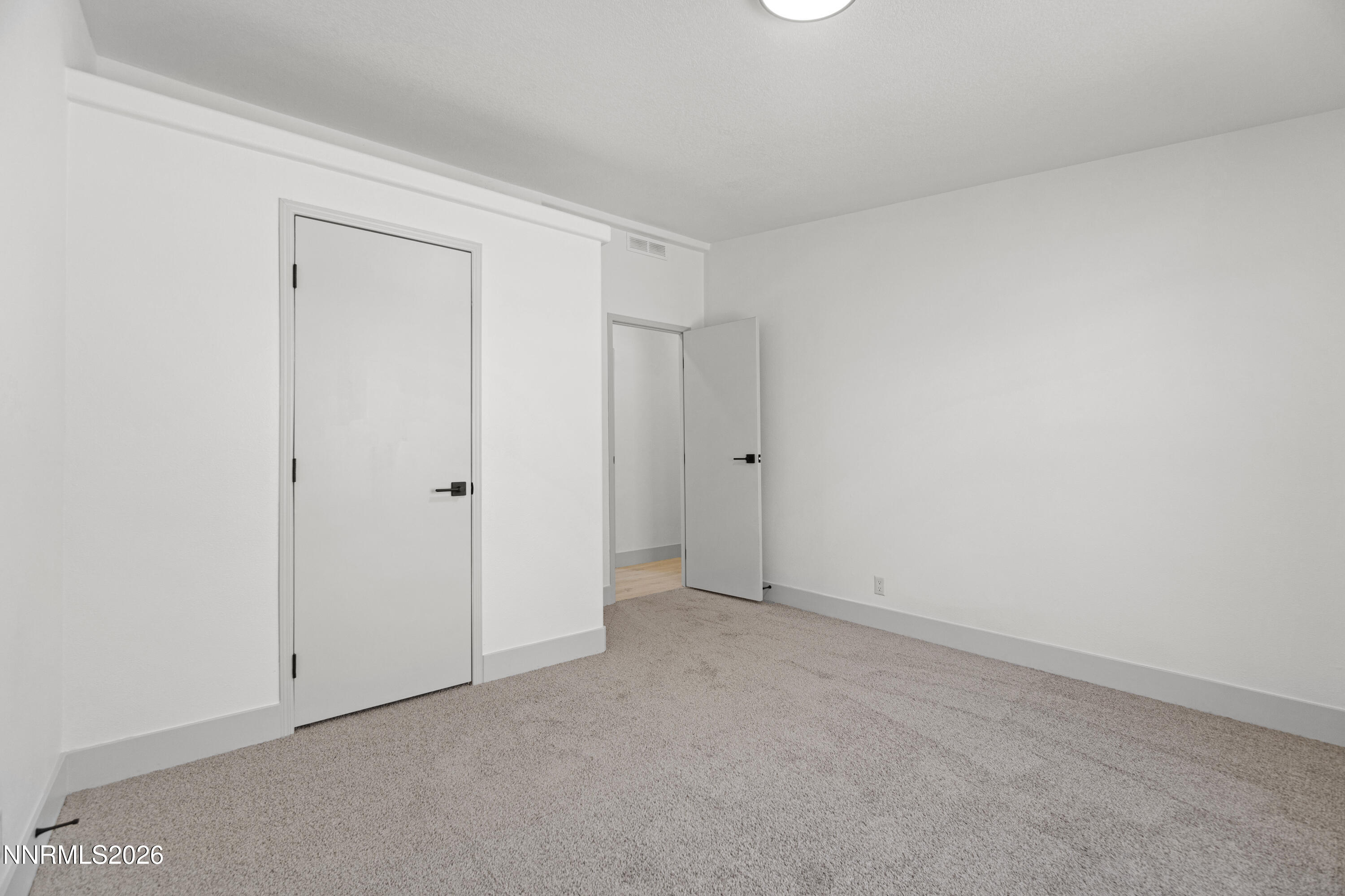 2965 E 8th Street Property Photo 27