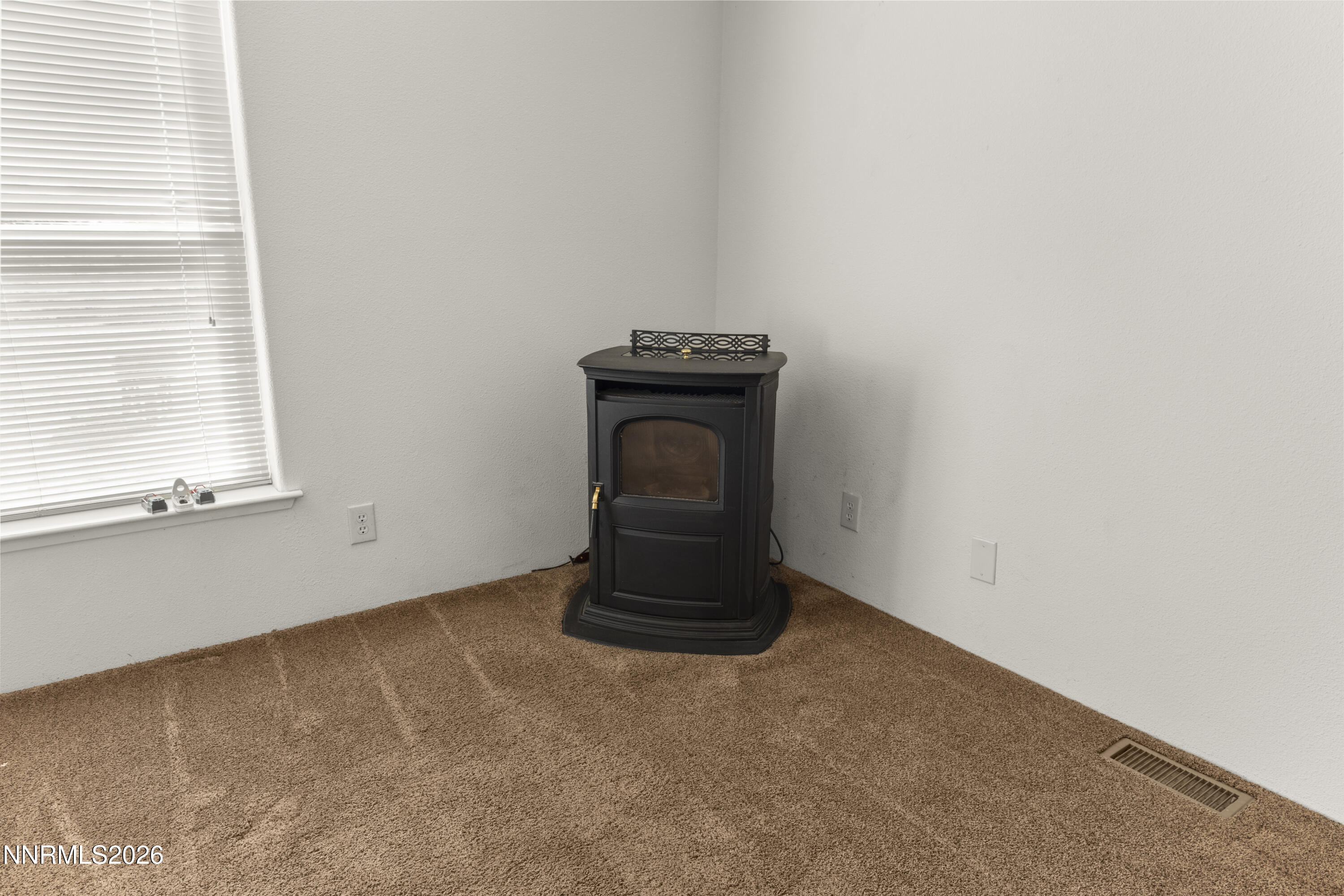 4301 Horseshoe Drive Property Photo 6