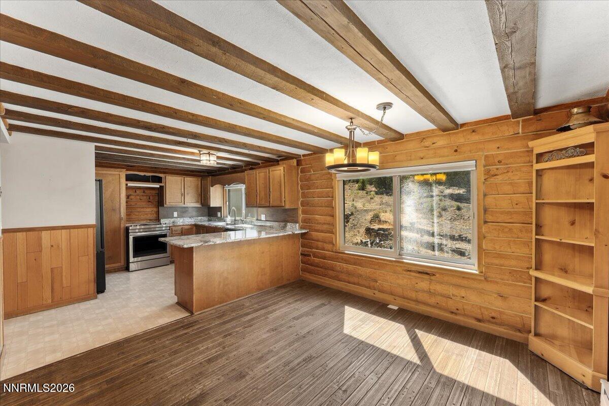 1730 Empire Road Property Photo 1