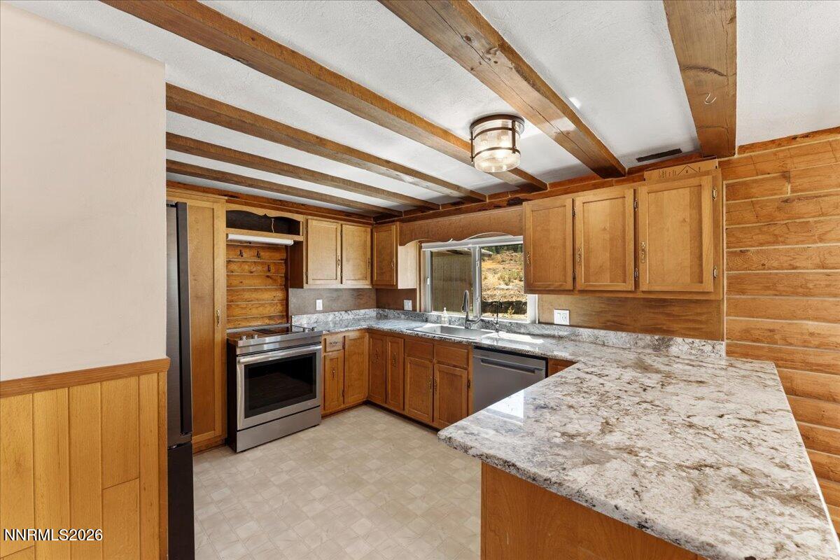 1730 Empire Road Property Photo 4
