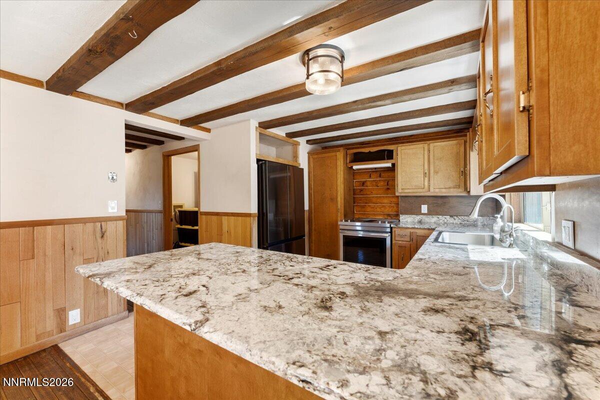 1730 Empire Road Property Photo 5