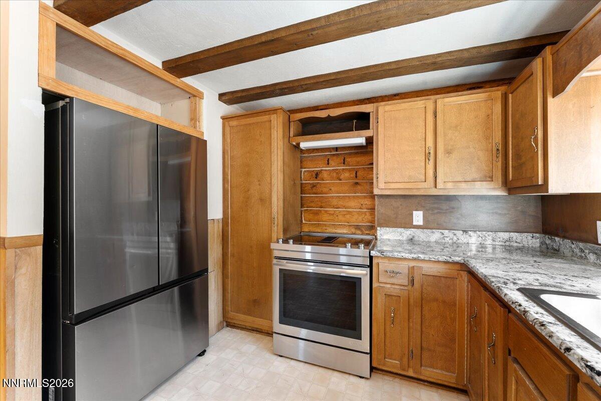 1730 Empire Road Property Photo 6