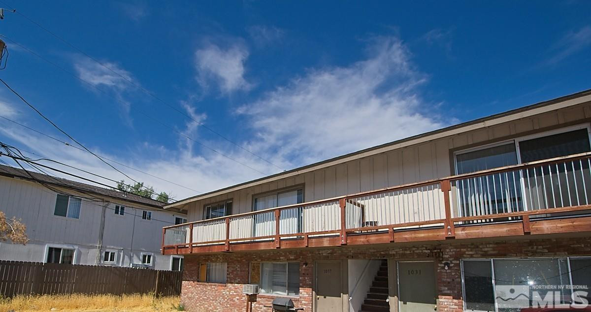 1033 Parkview Street Property Photo 6