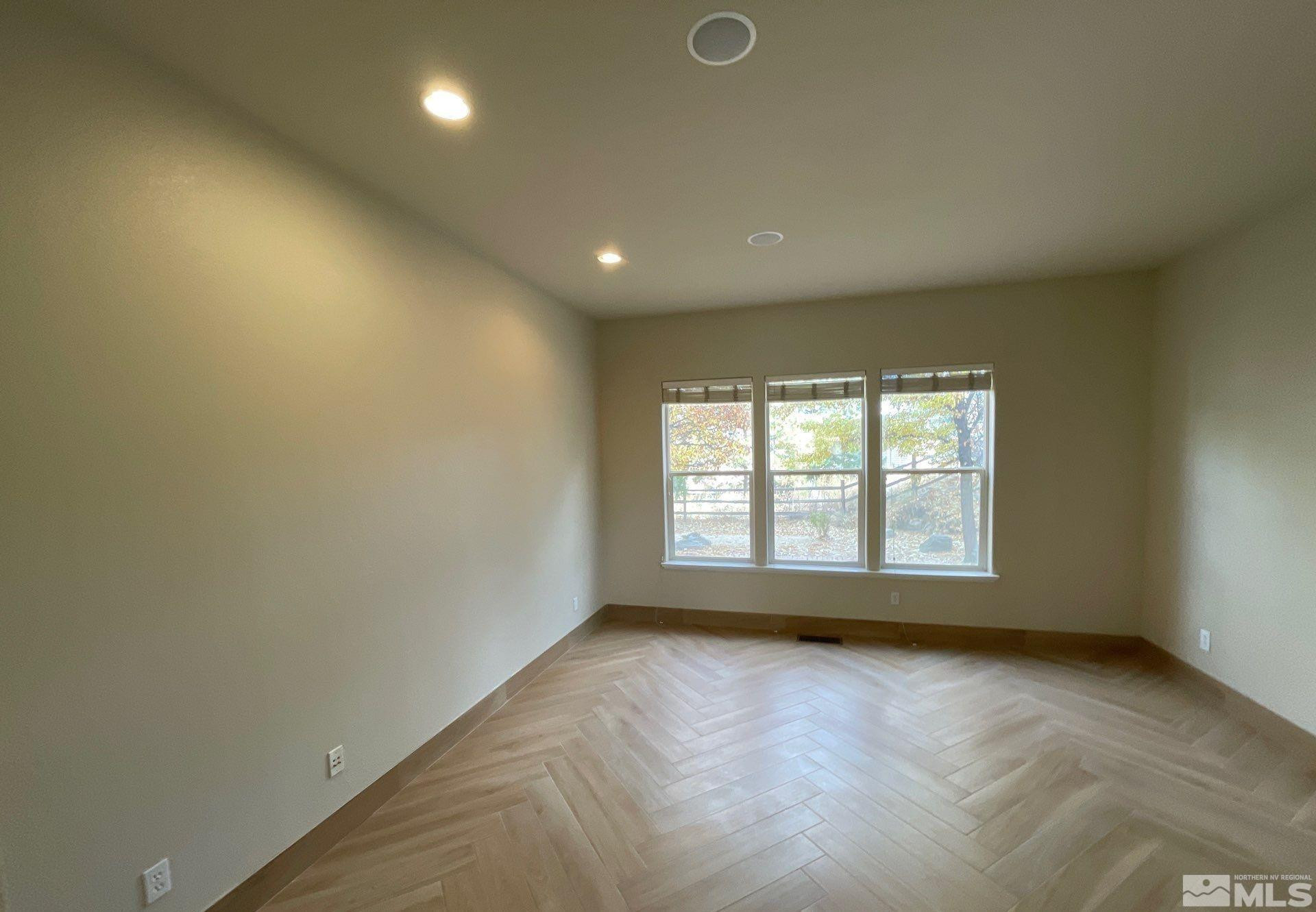 1850 Sun Shadow Court Property Photo 11