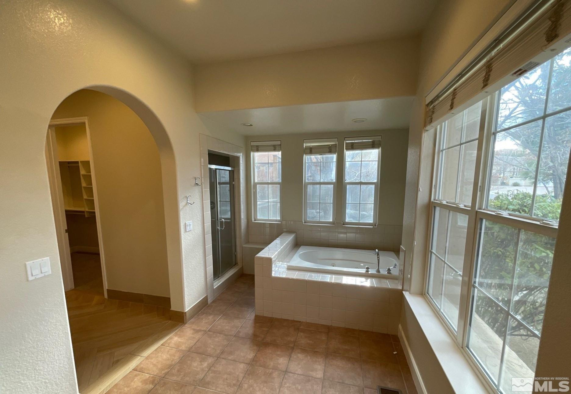 1850 Sun Shadow Court Property Photo 12
