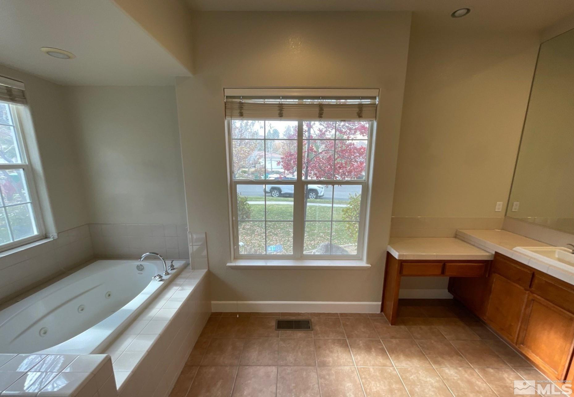 1850 Sun Shadow Court Property Photo 13