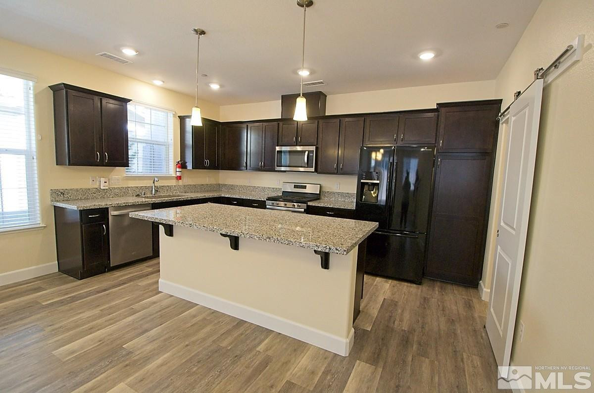 1845 Dark Horse Road Property Photo 4