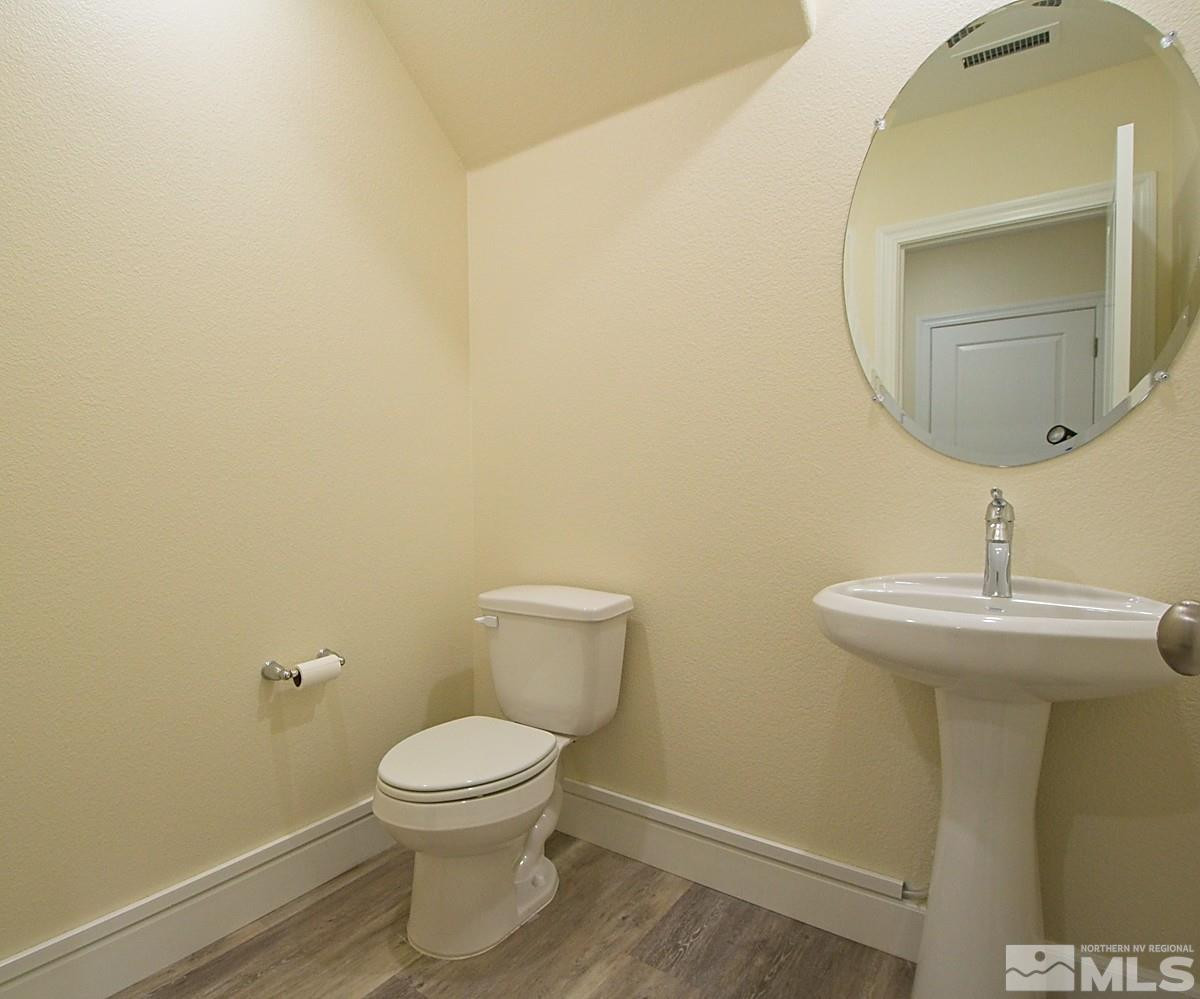 1845 Dark Horse Road Property Photo 9