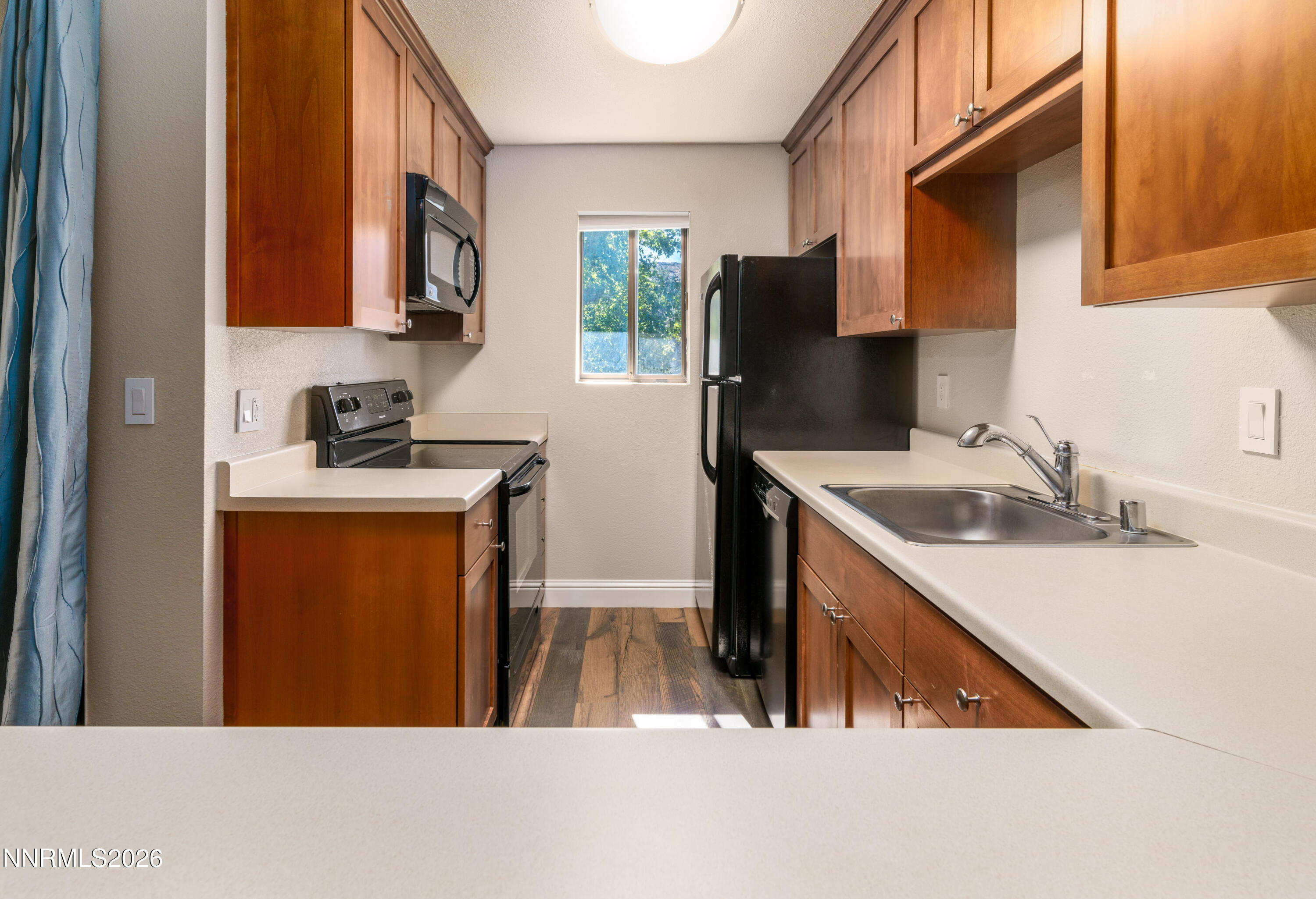 4665 Reggie Road Property Photo 5
