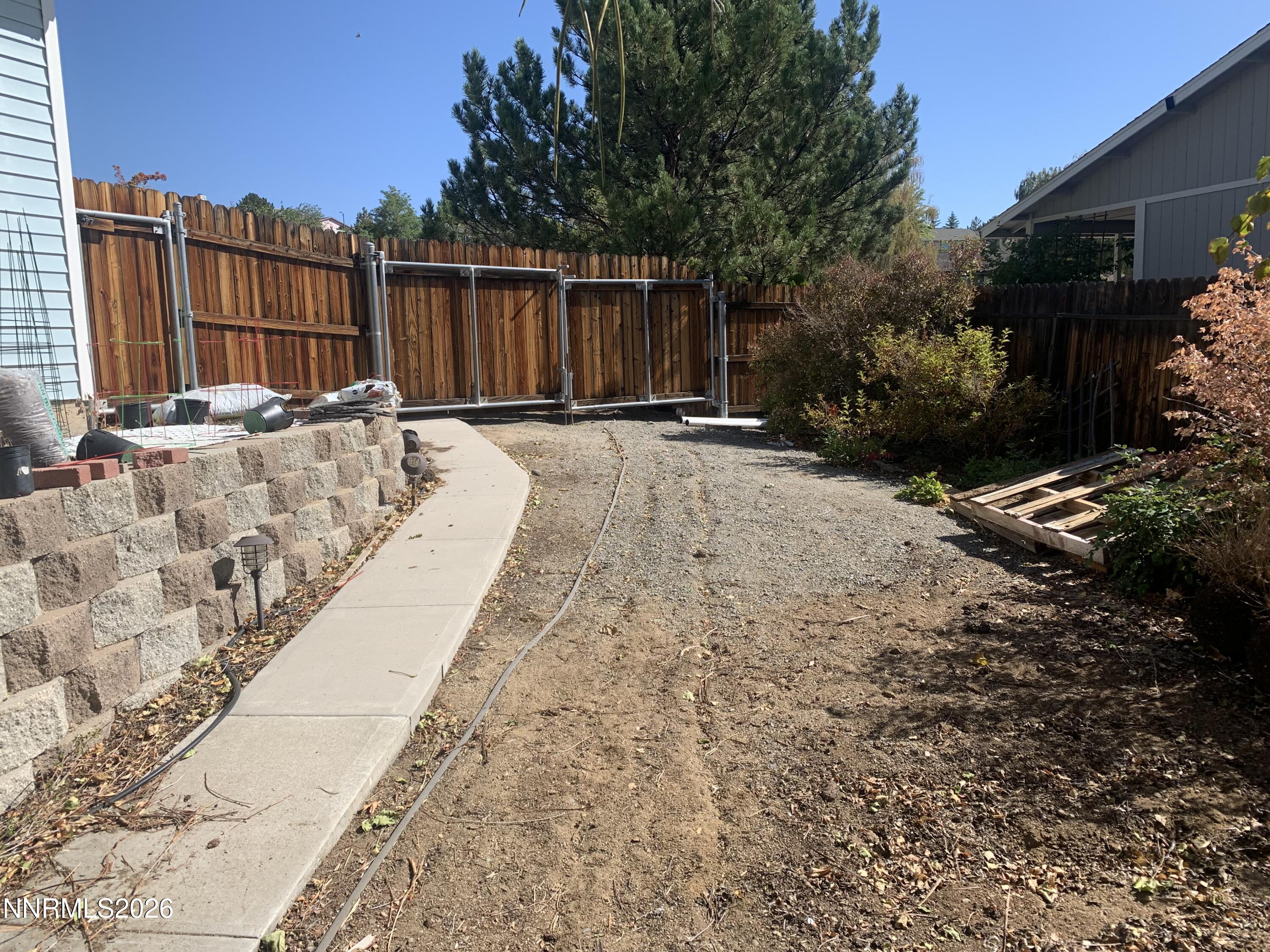 3285 Socrates Drive Property Photo 11