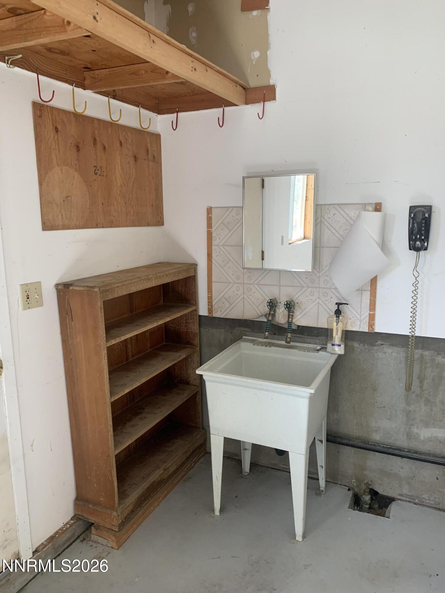 3285 Socrates Drive Property Photo 19