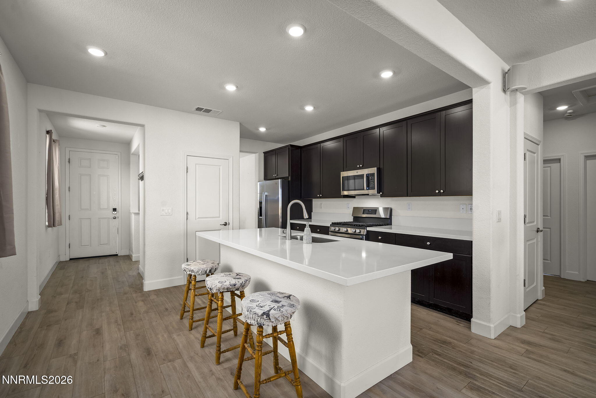 6182 Farm House Court Property Photo 10
