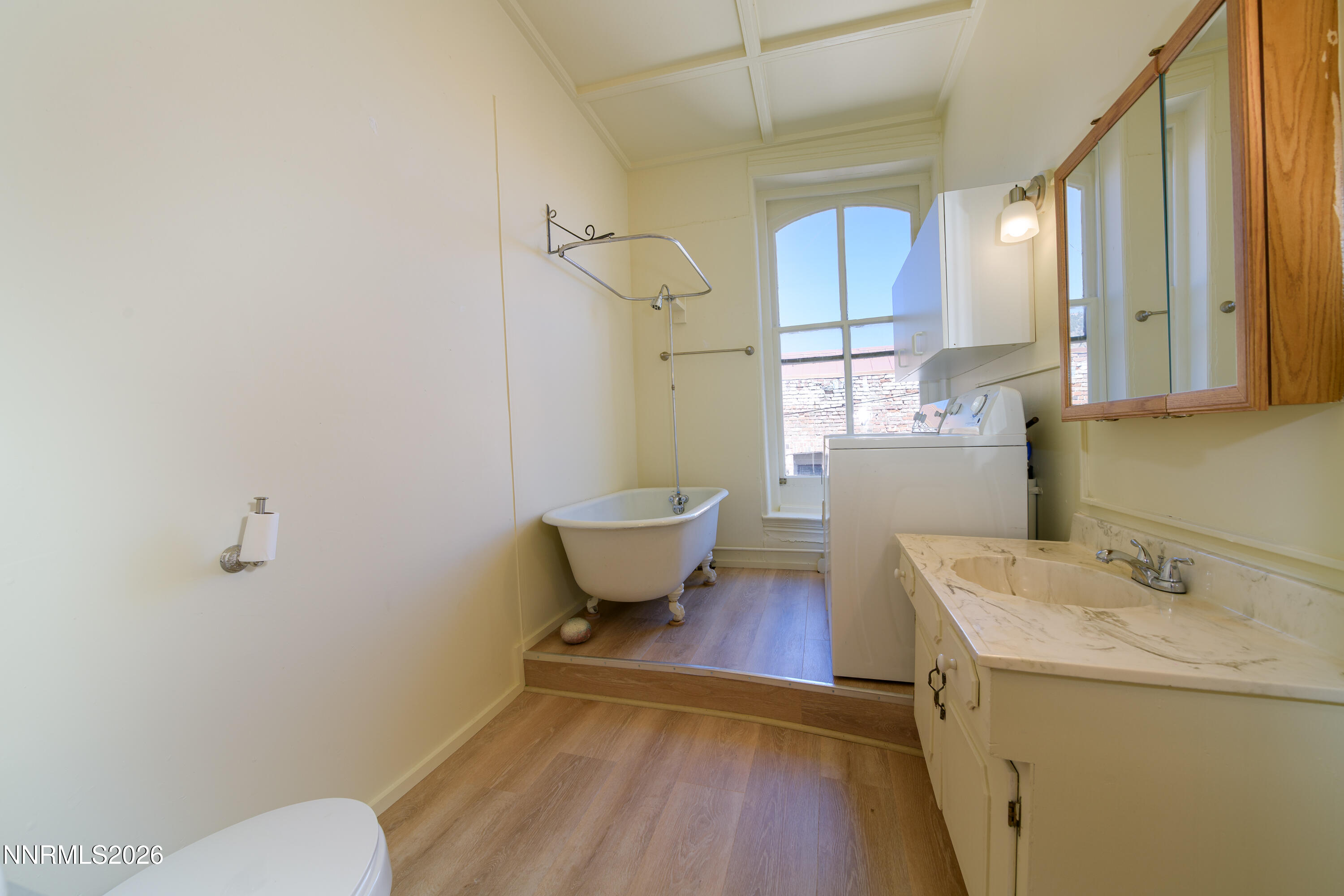 121 S B Street Property Photo 12