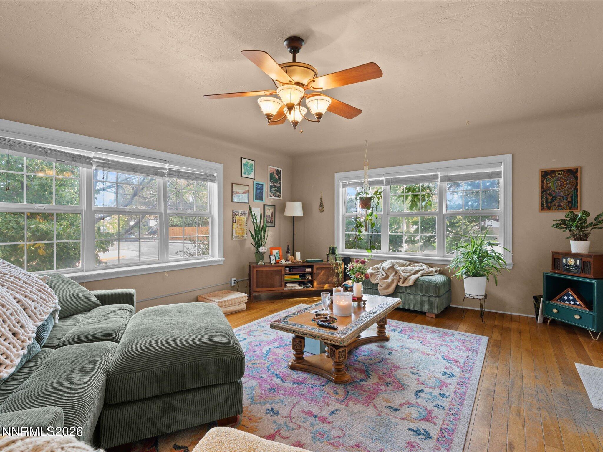 341 W Arroyo Street Property Photo 4