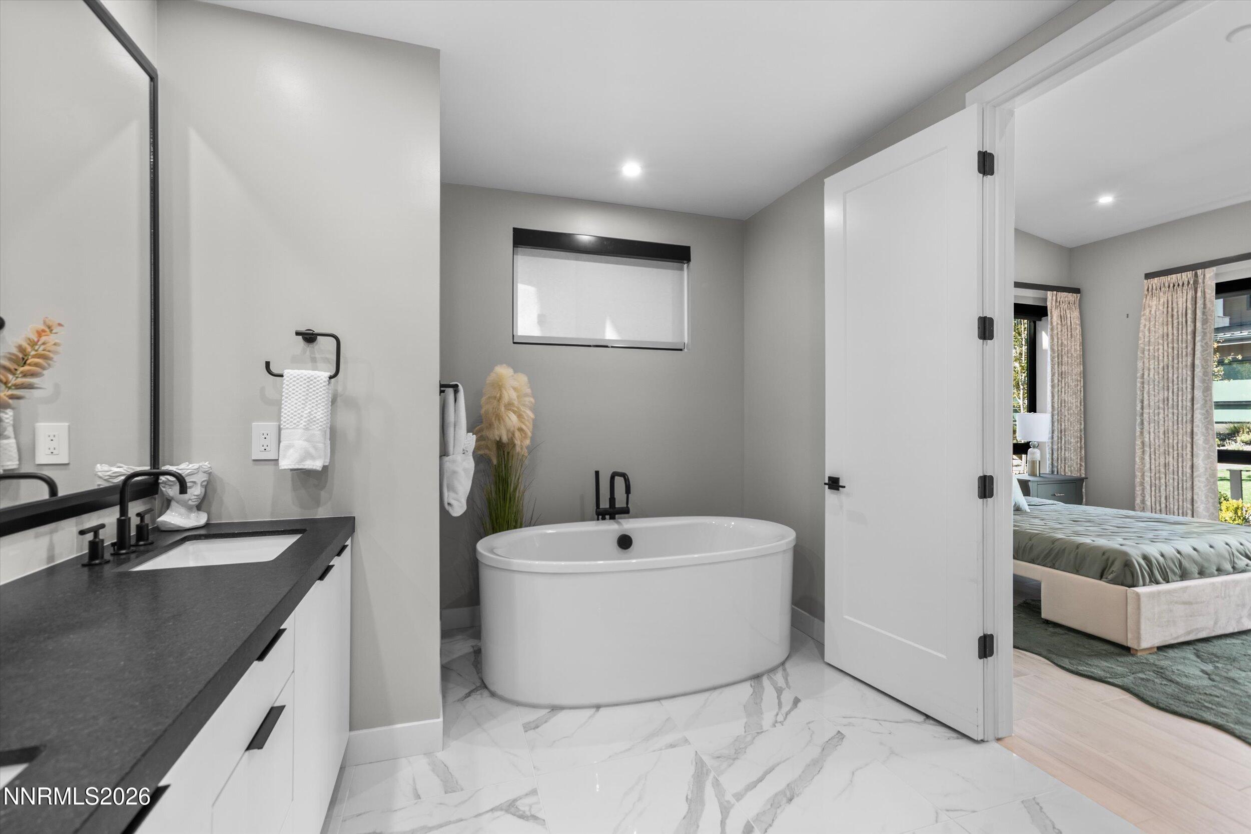 61 Caballada Street Property Photo 25