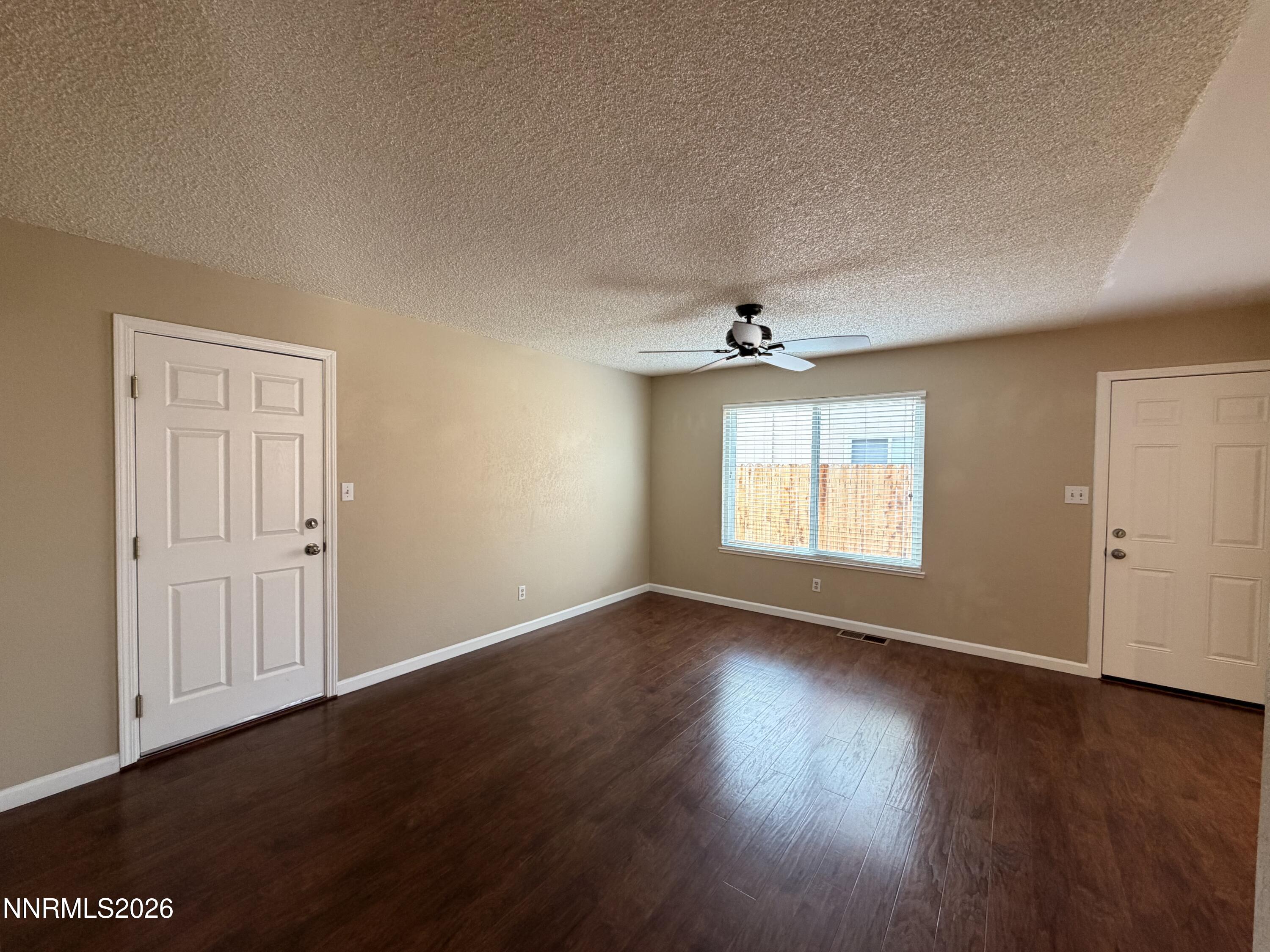 1076 Palmwood Drive Property Photo 5