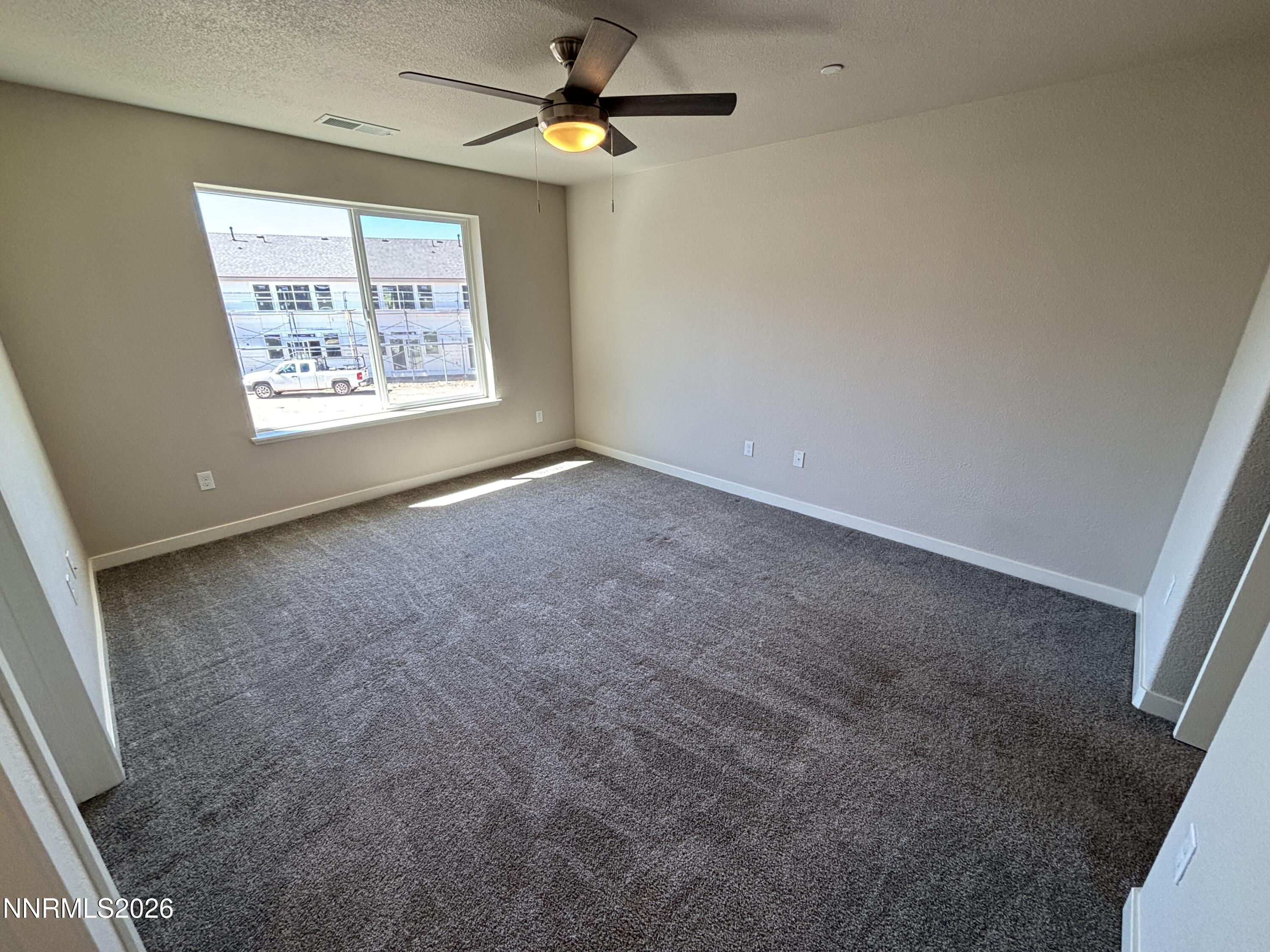 608 Crossing Circle Property Photo 7