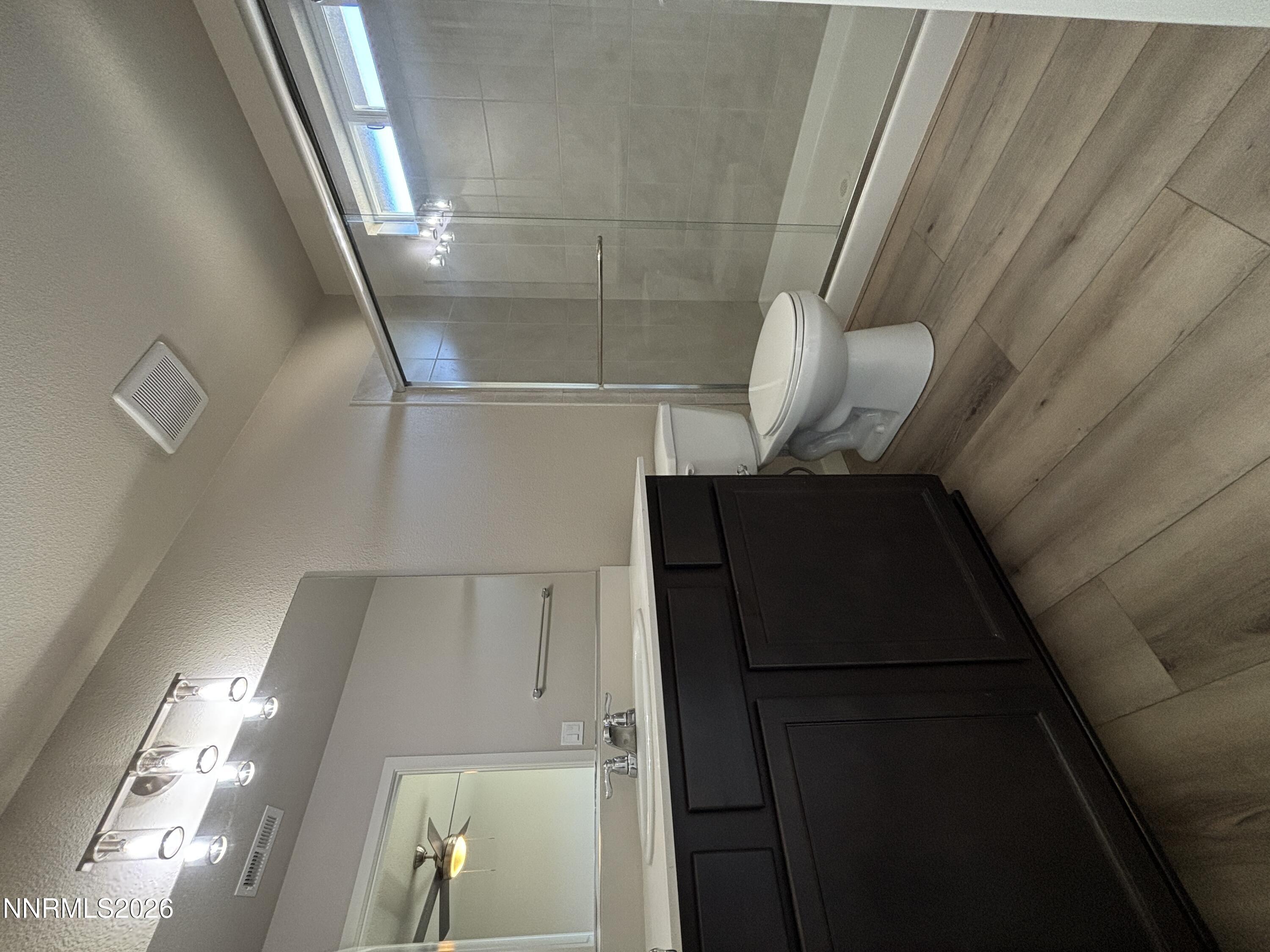 608 Crossing Circle Property Photo 10