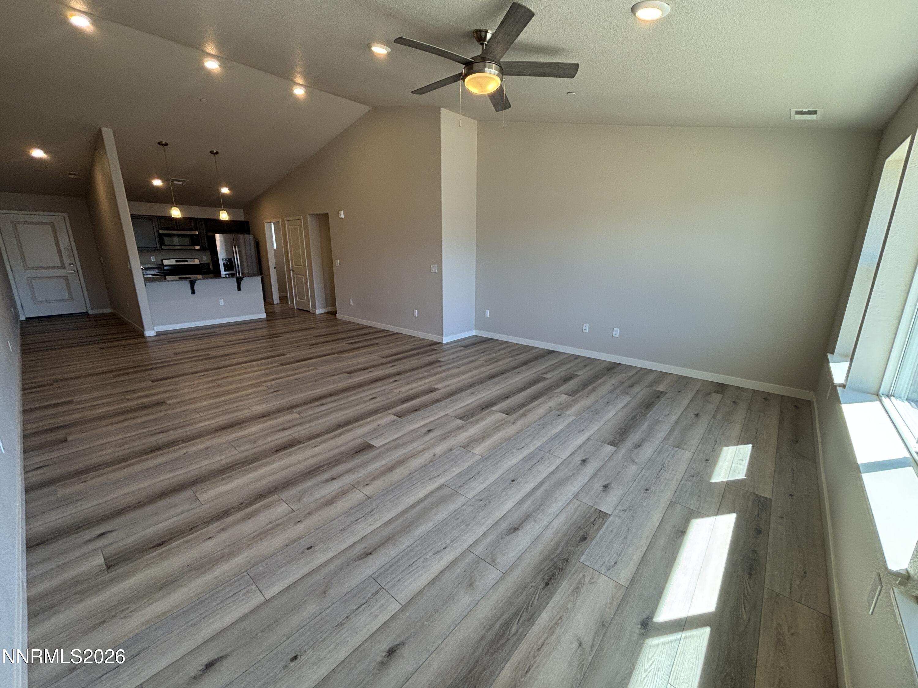 608 Crossing Circle Property Photo 12