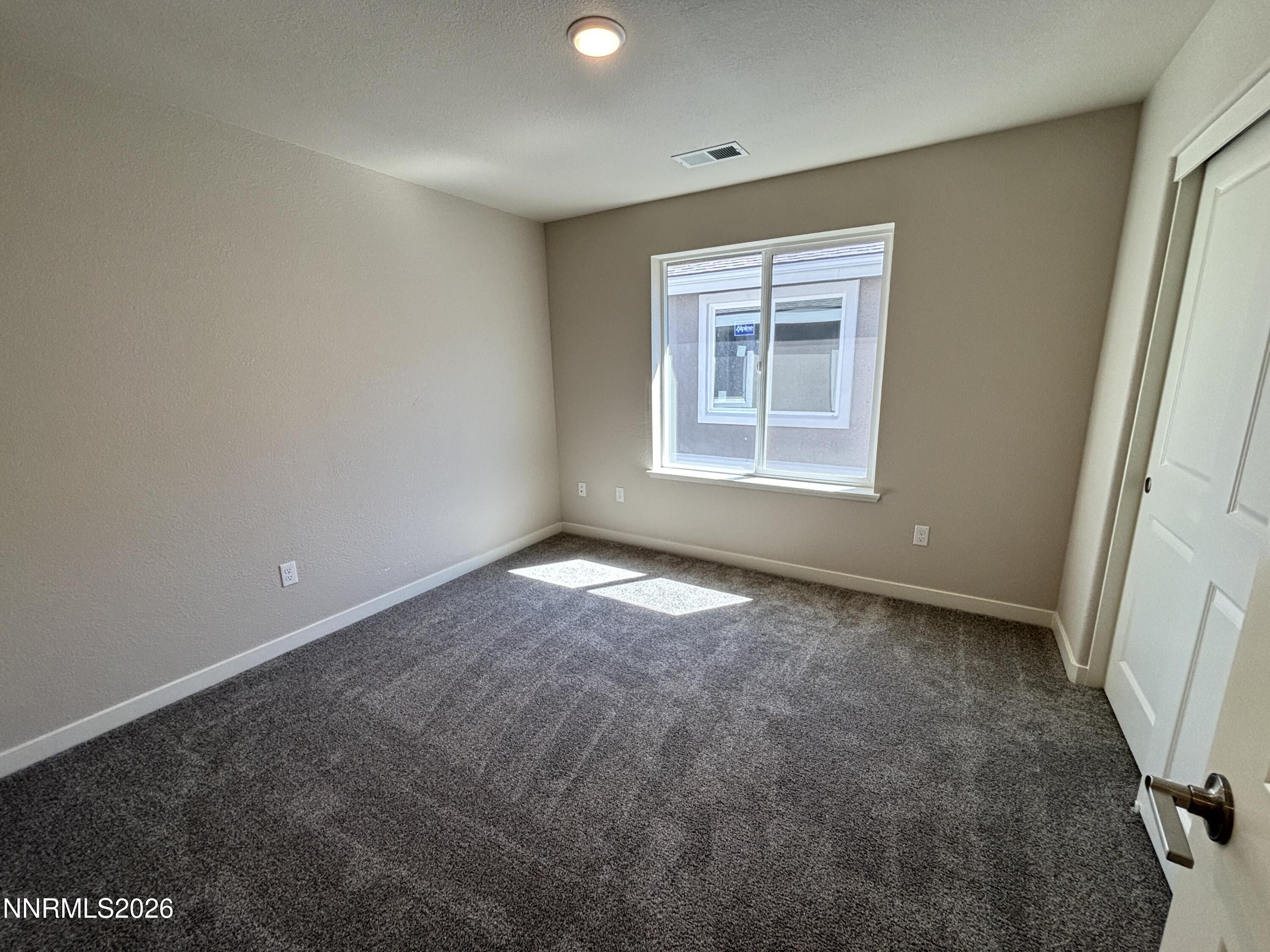608 Crossing Circle Property Photo 20