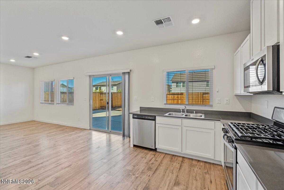 8879 Gazing Star Drive Property Photo 10
