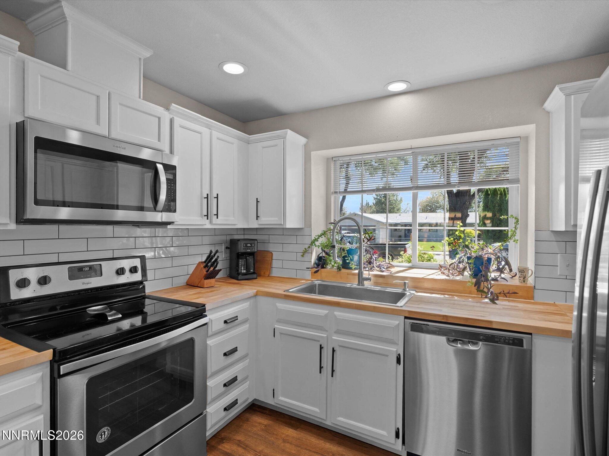 162 E Gardengate Way Property Photo 10