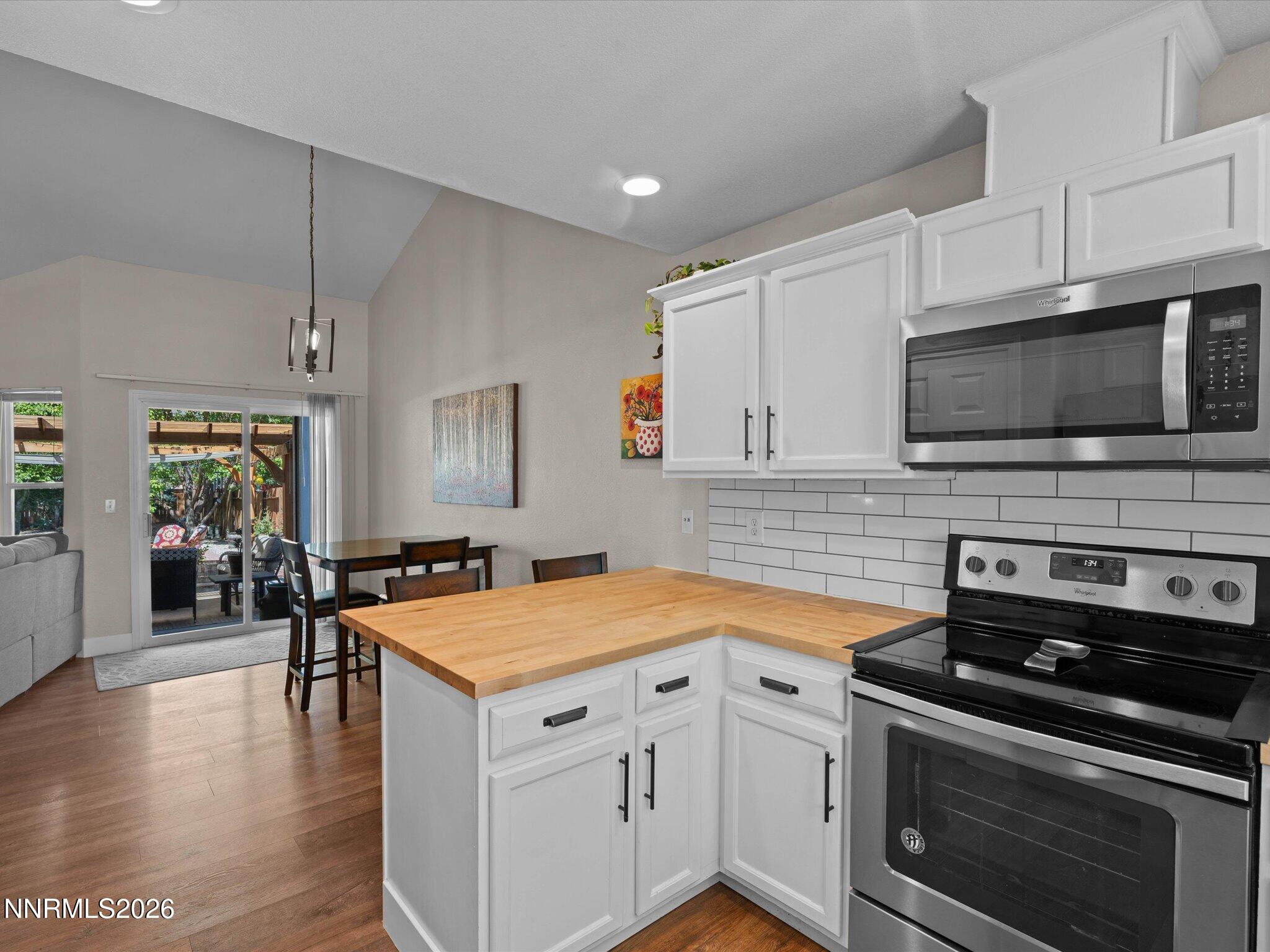 162 E Gardengate Way Property Photo 17