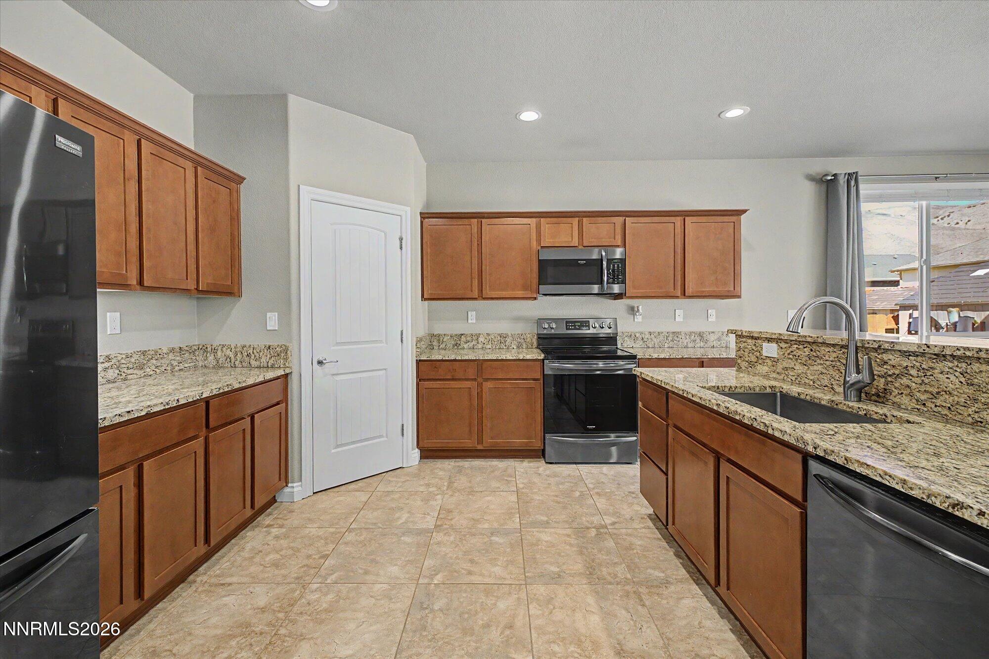 18639 Haskell Peak Court Property Photo 12