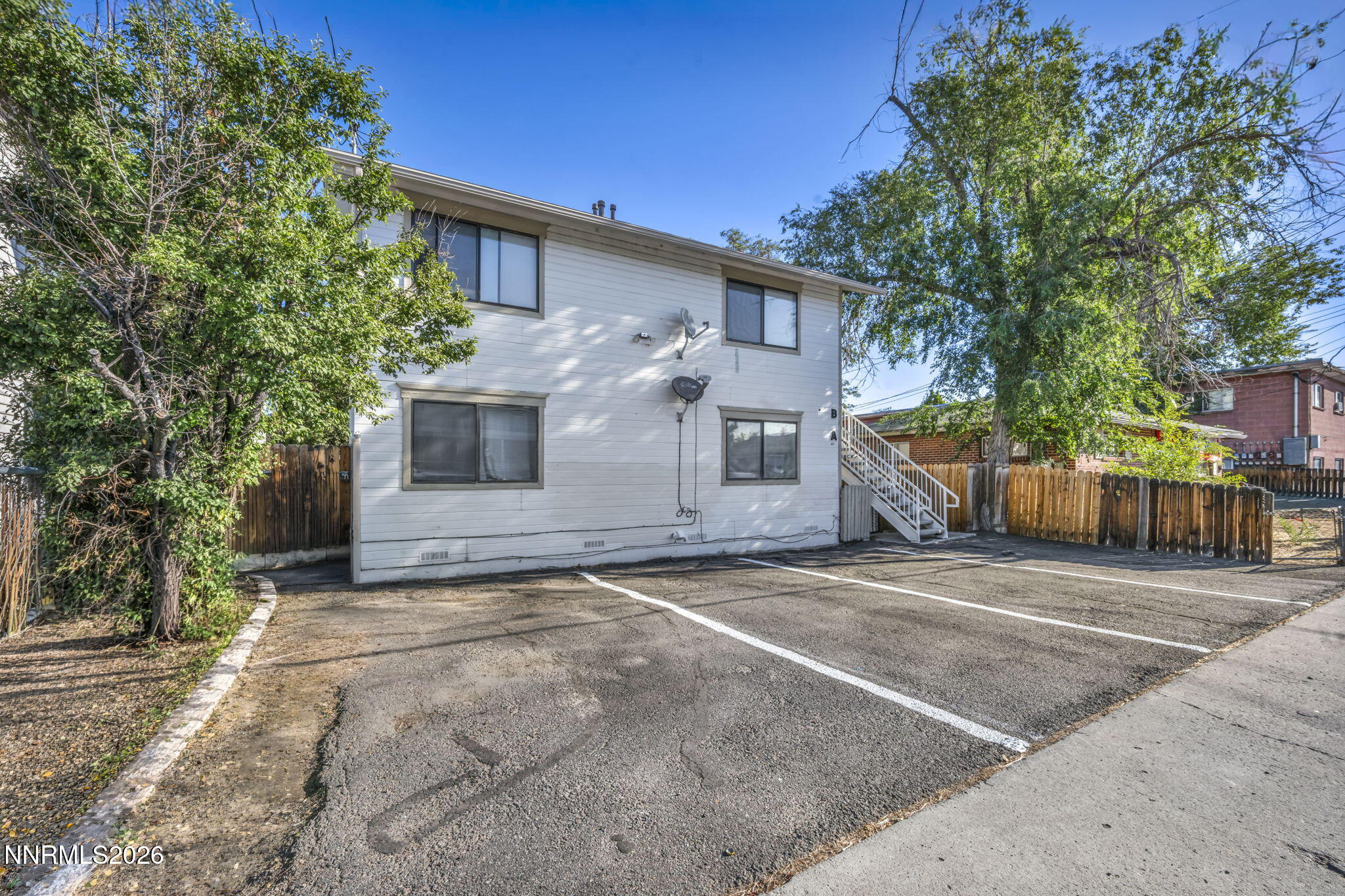 312 E Taylor Street Property Photo 7