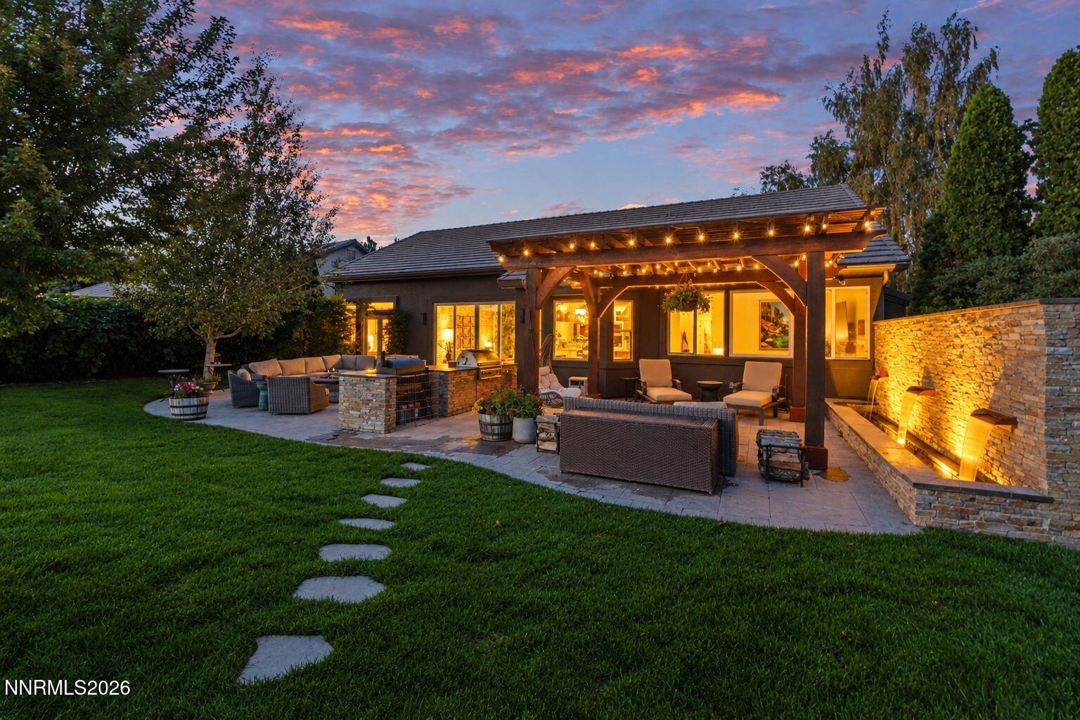 2445 Sand Wedge Lane Property Photo 2