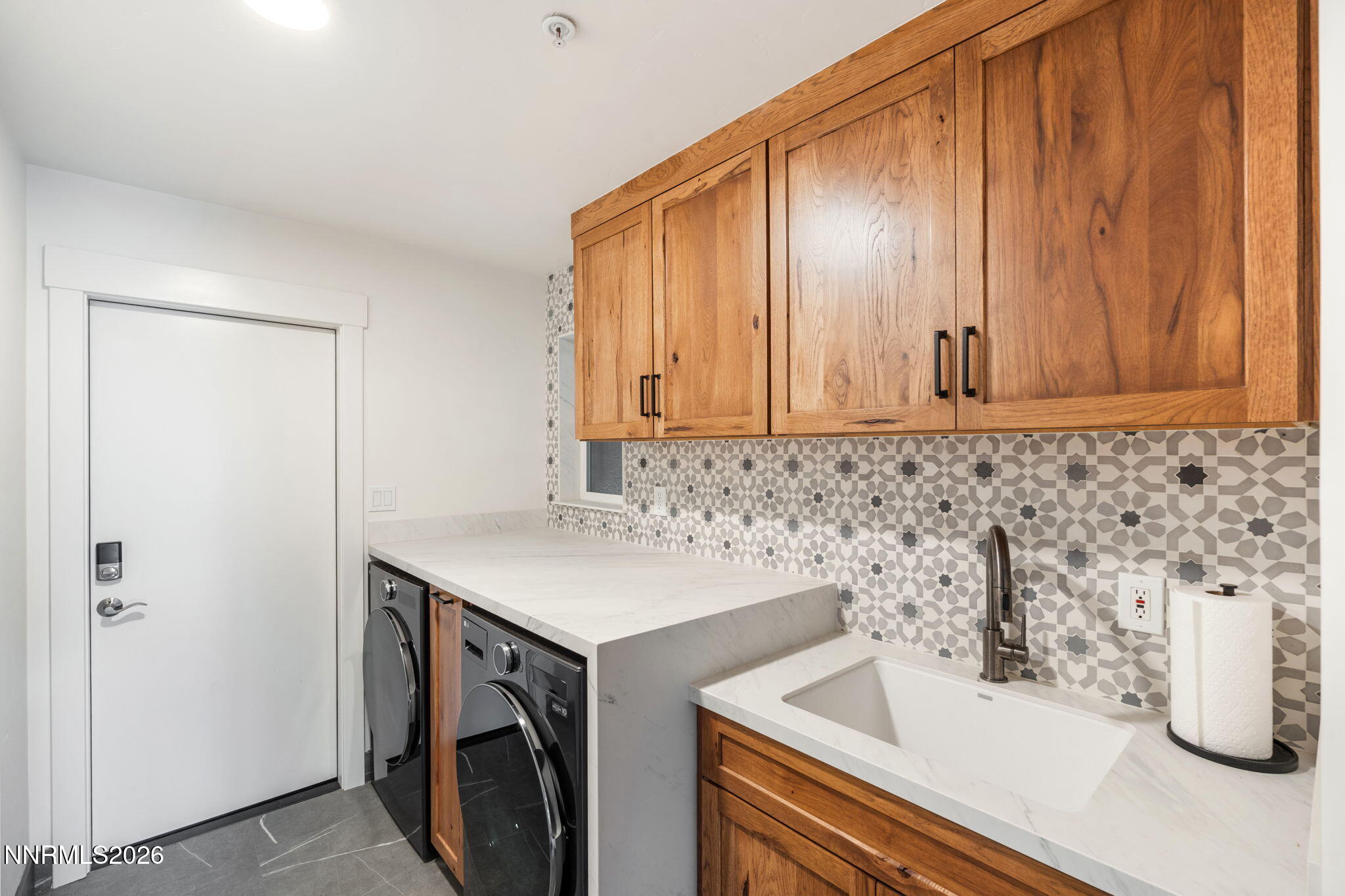 2445 Sand Wedge Lane Property Photo 15