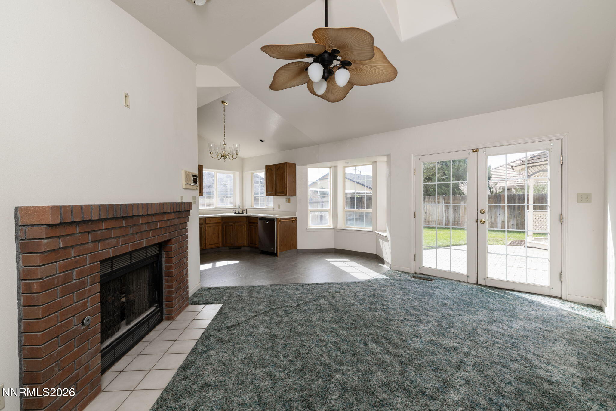 1005 Rose Bud Way Property Photo 3