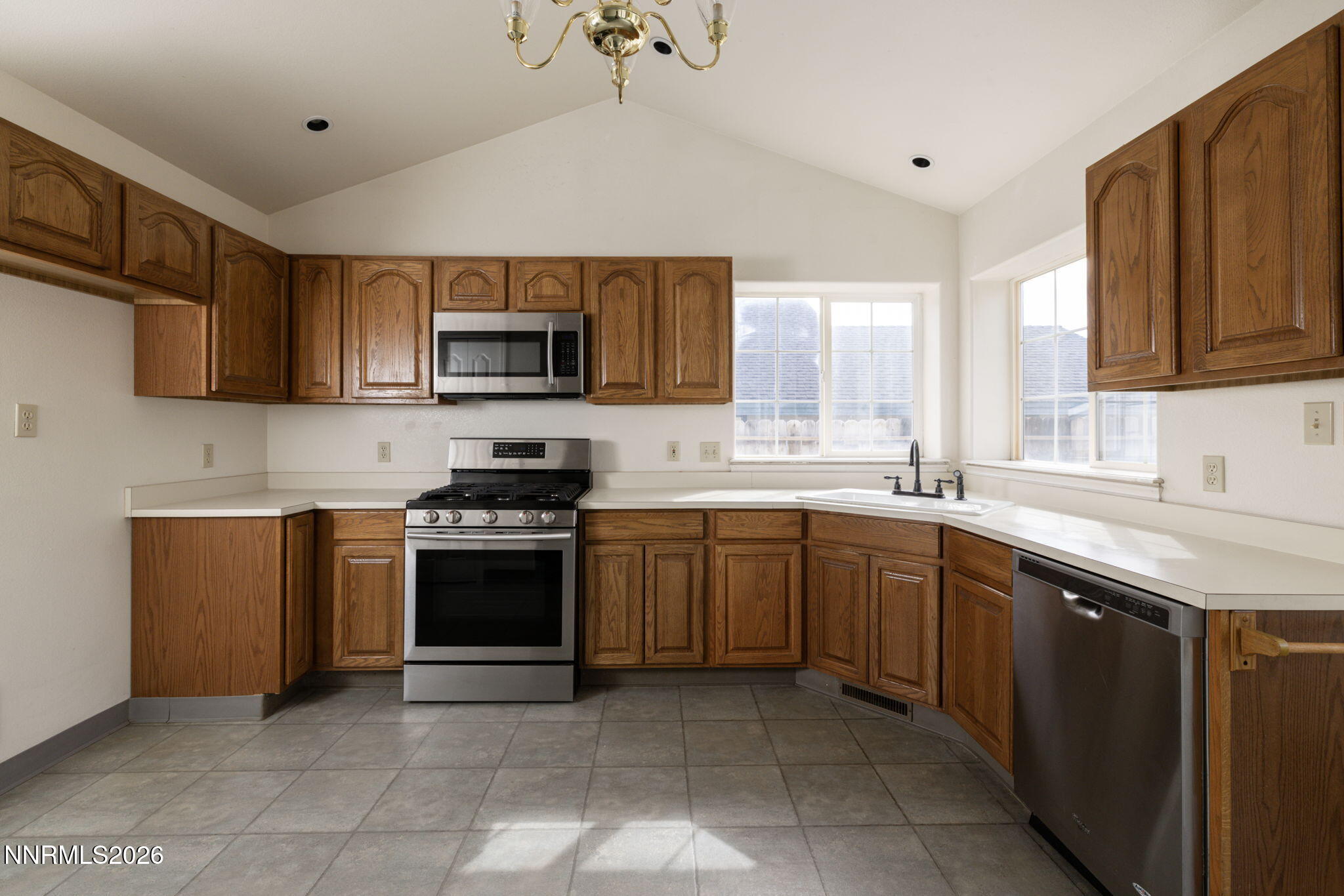 1005 Rose Bud Way Property Photo 8