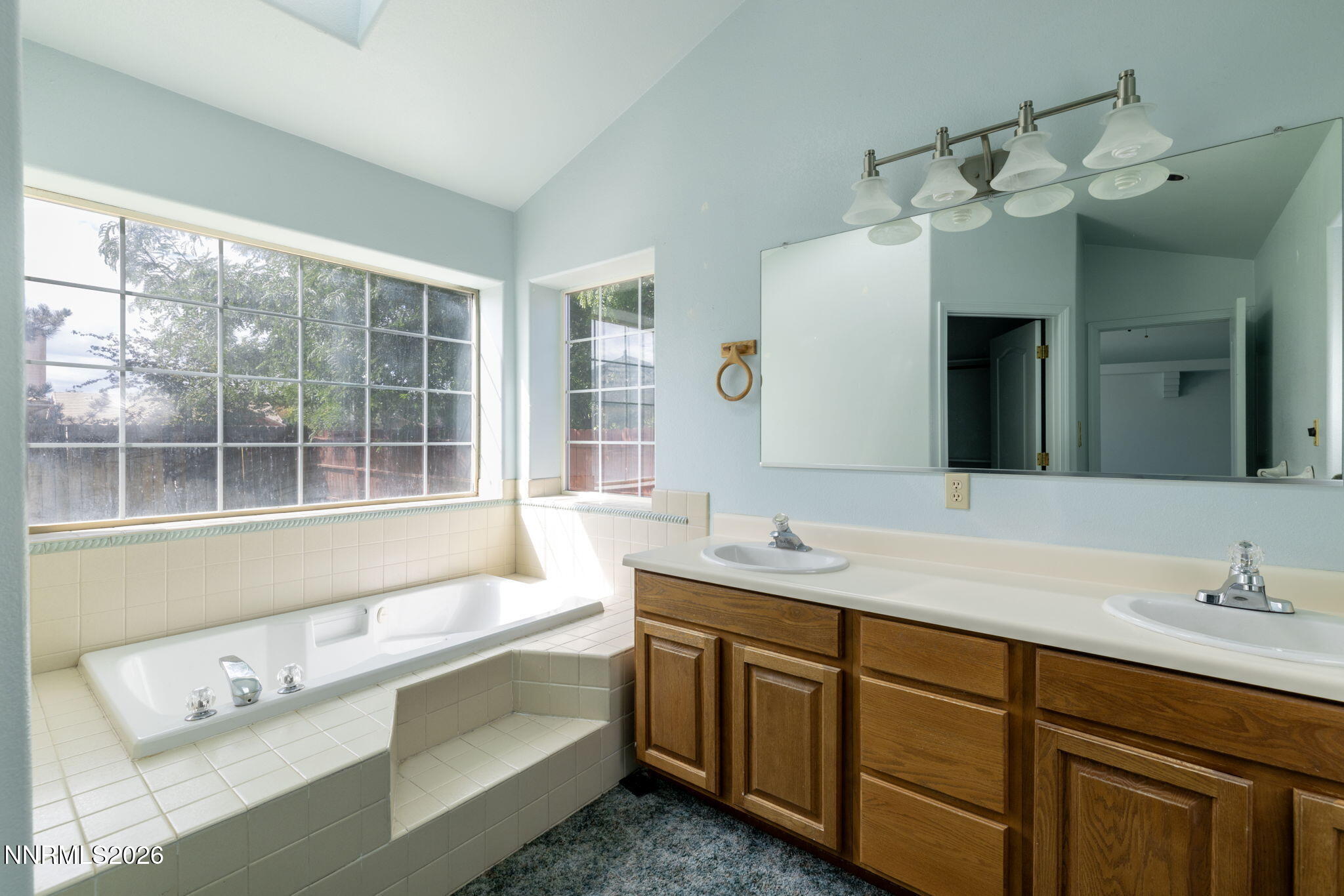 1005 Rose Bud Way Property Photo 12